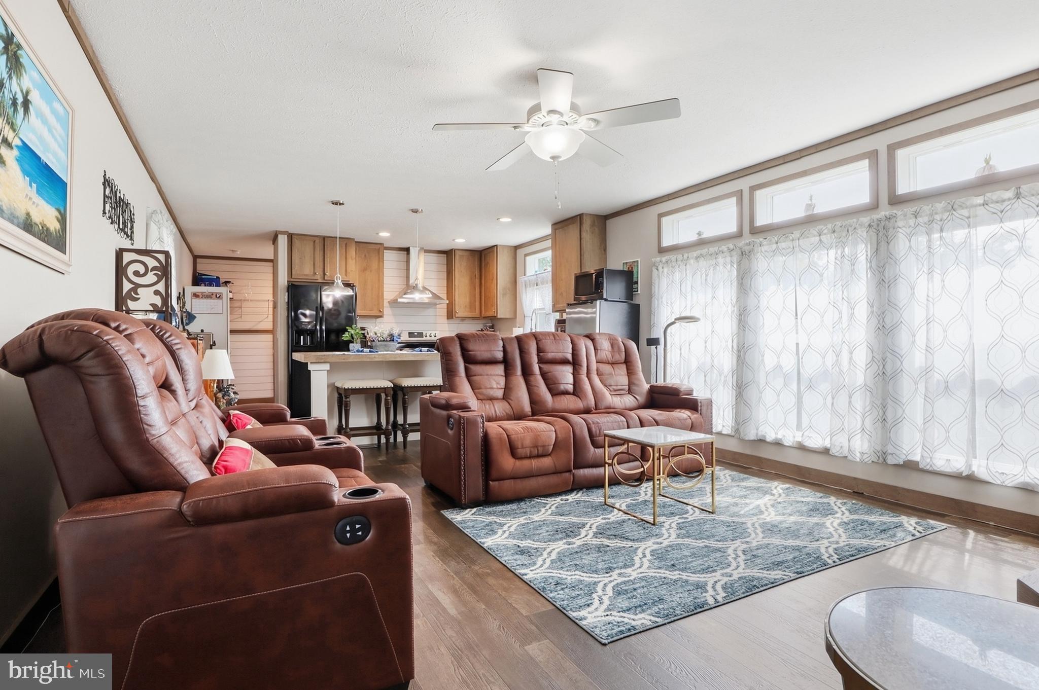 THUNDERBIRD TERRACE - Residential