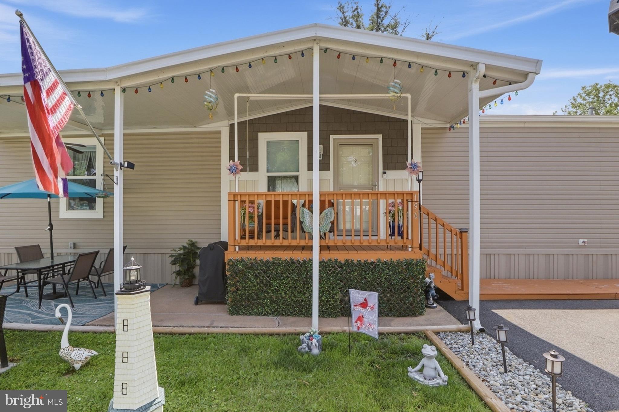 THUNDERBIRD TERRACE - Residential