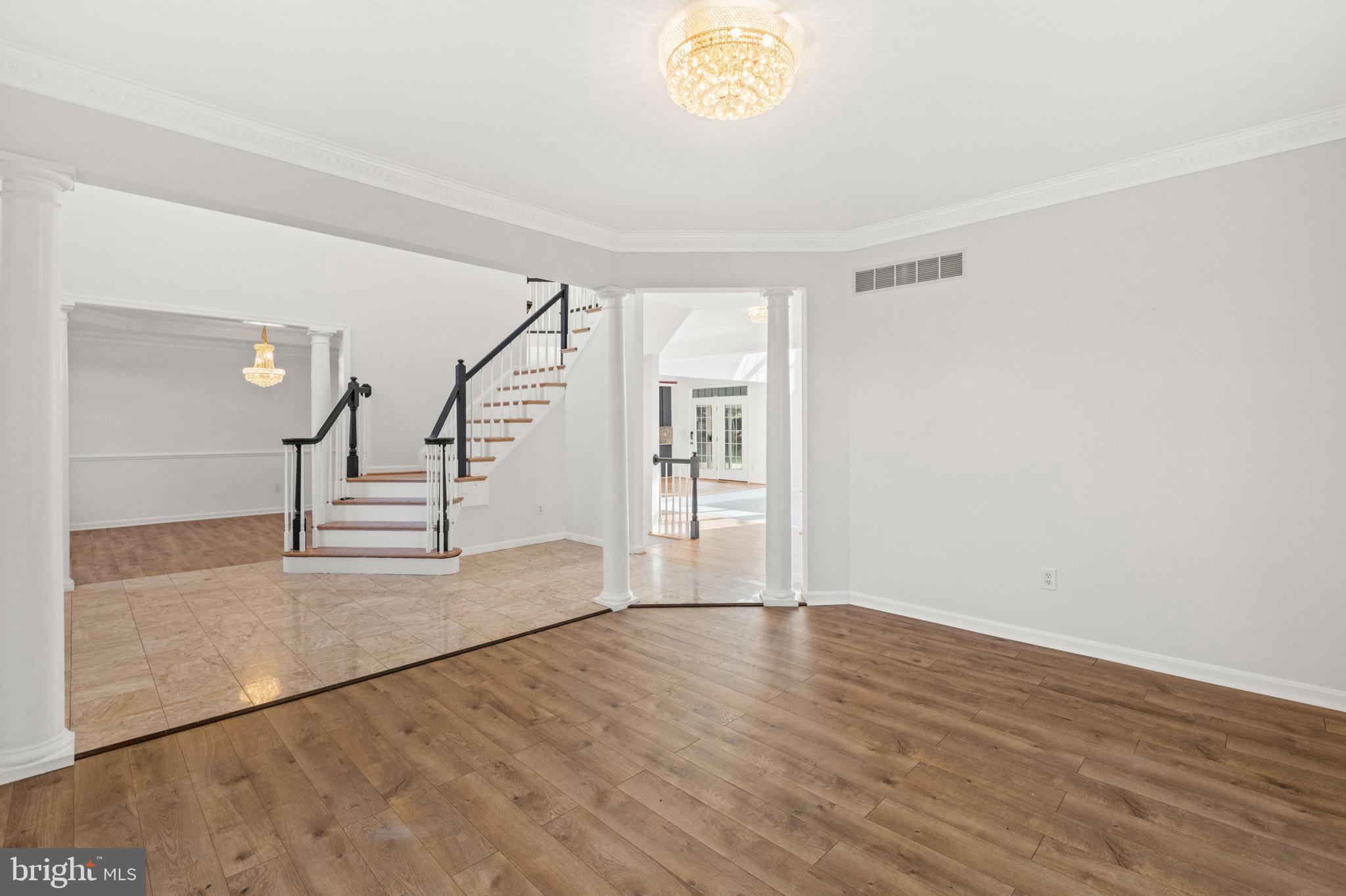 WOODFORDS GRANT - Residential