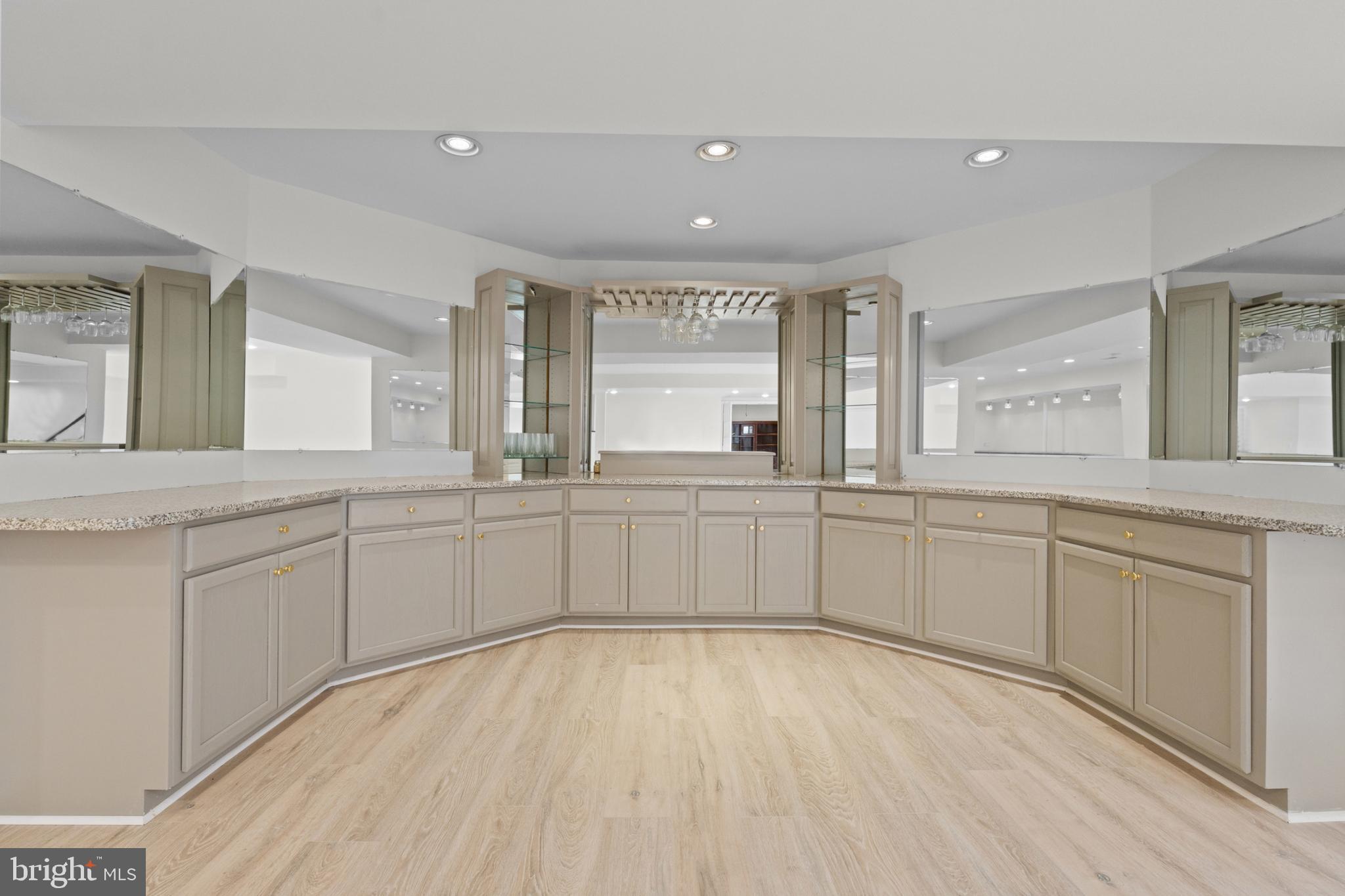 WOODFORDS GRANT - Residential