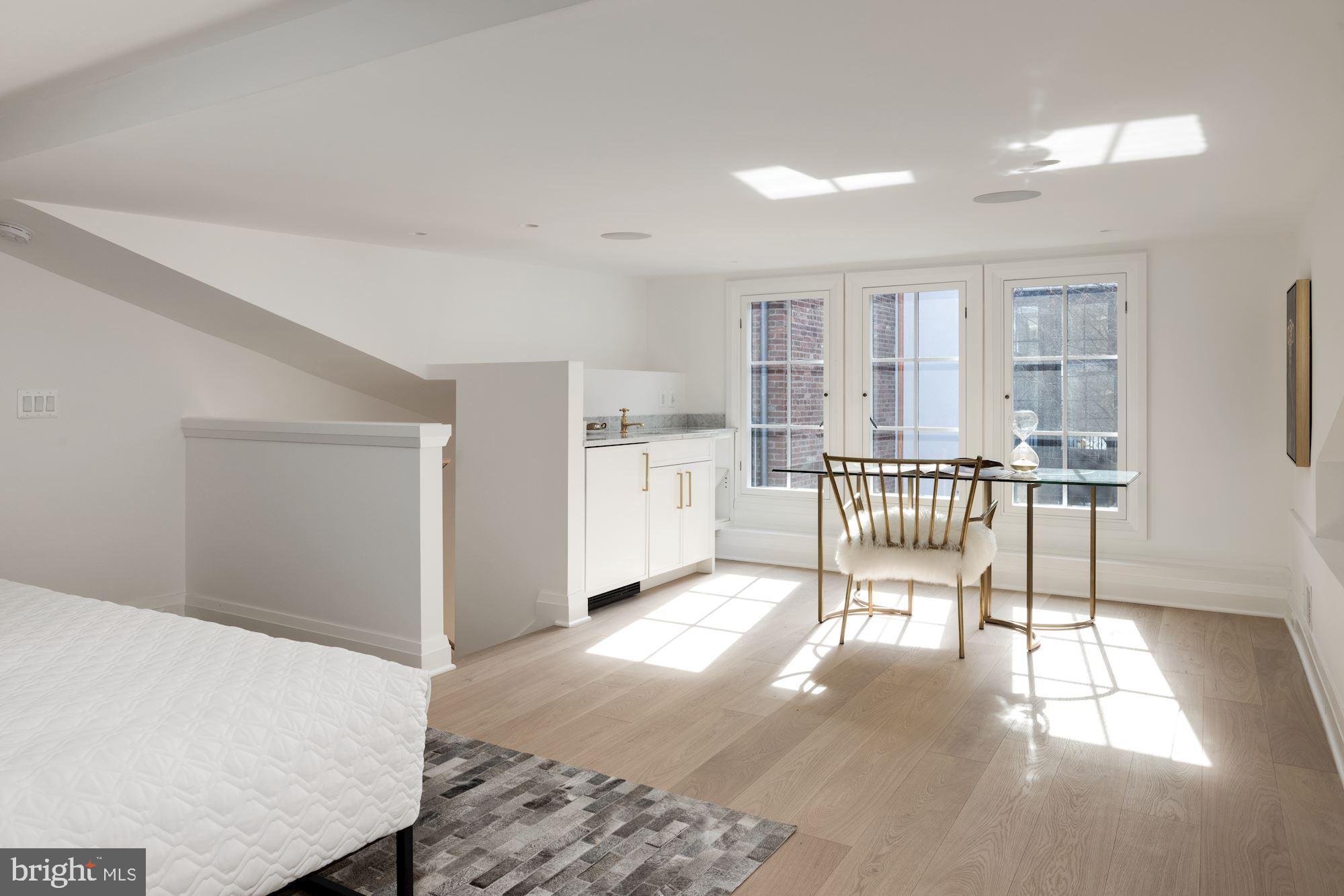 GEORGETOWN - Residential