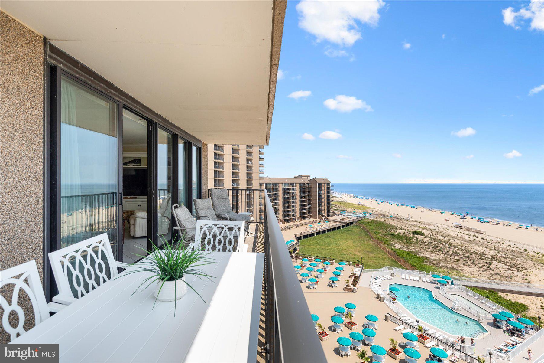SEA COLONY EAST - Residential