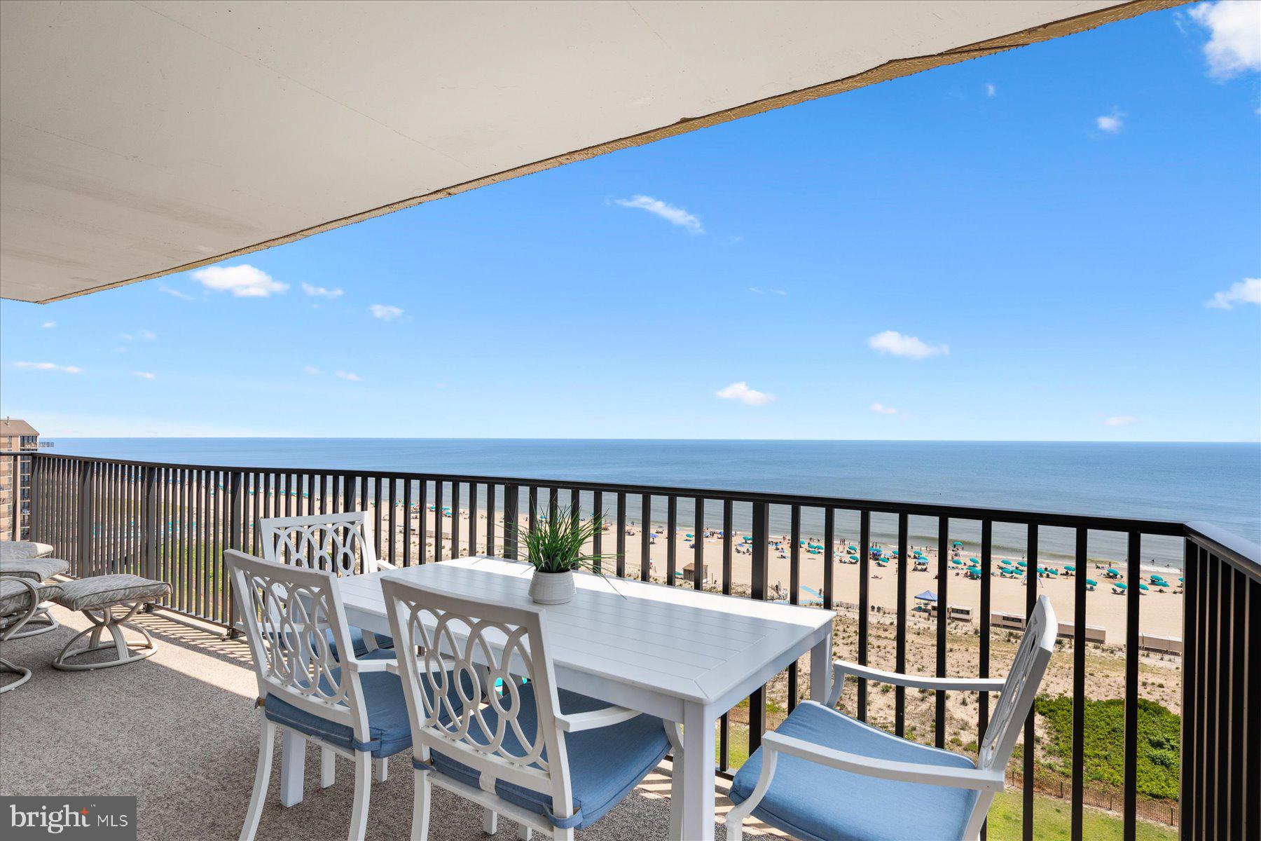 SEA COLONY EAST - Residential