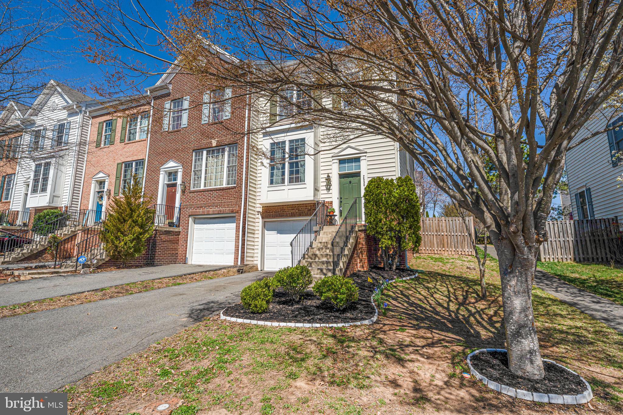 RIVER OAKS - Residential