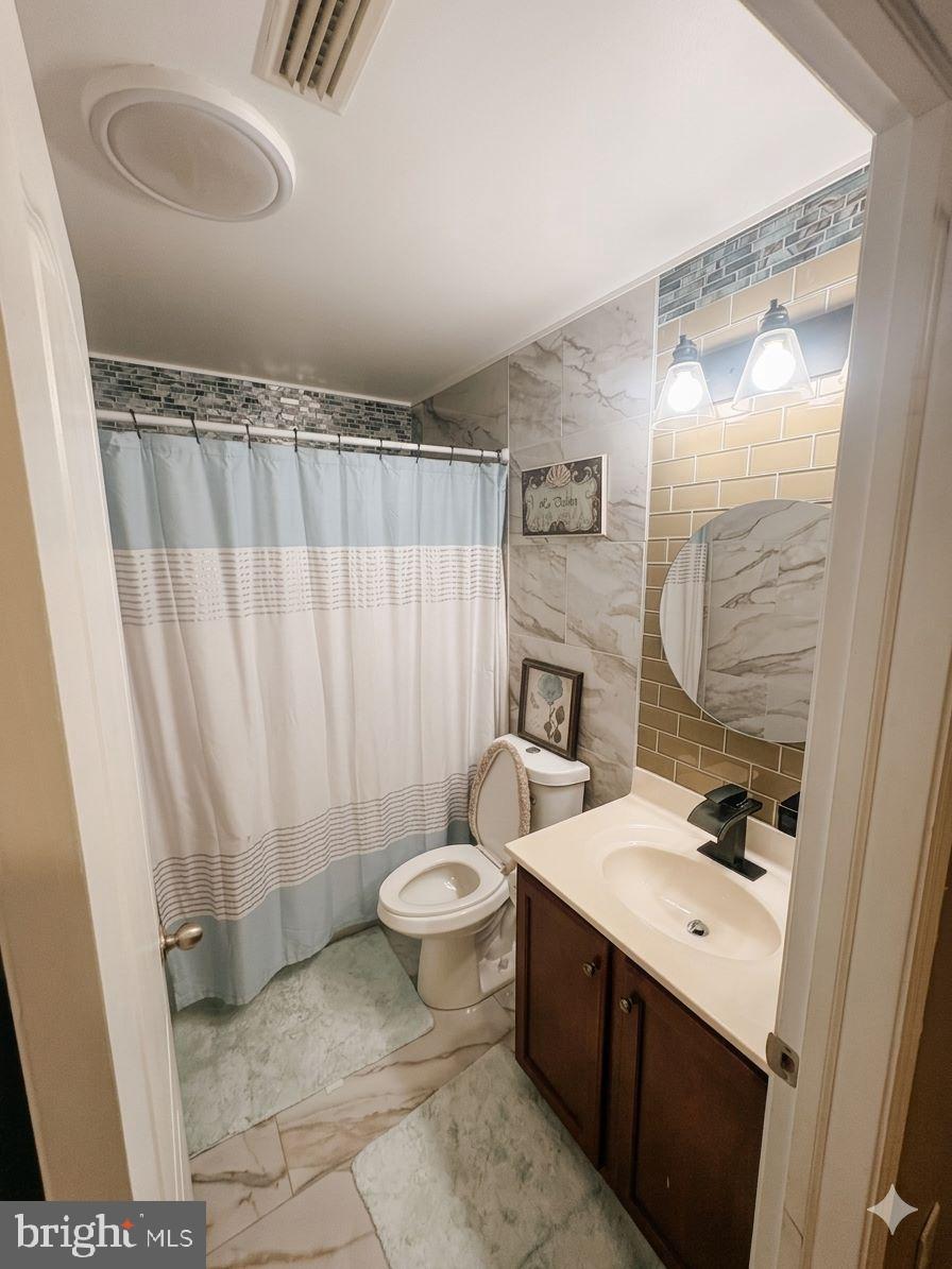 PORT RICHMOND - Residential
