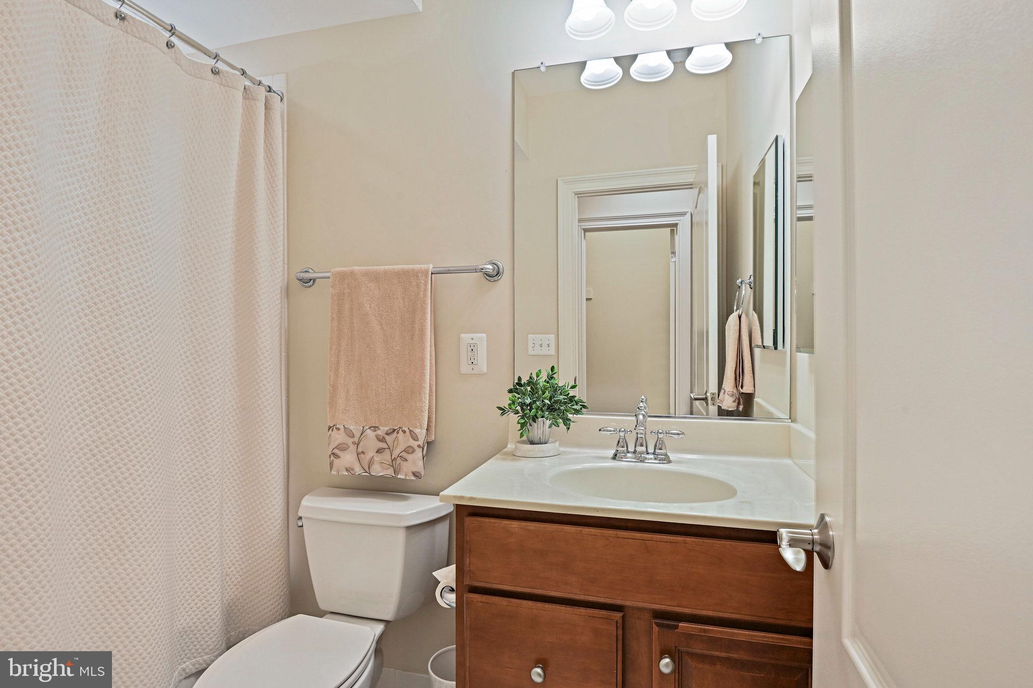 TYSONS CHASE - Residential