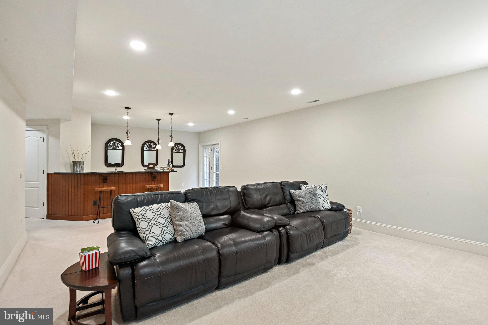 TYSONS CHASE - Residential