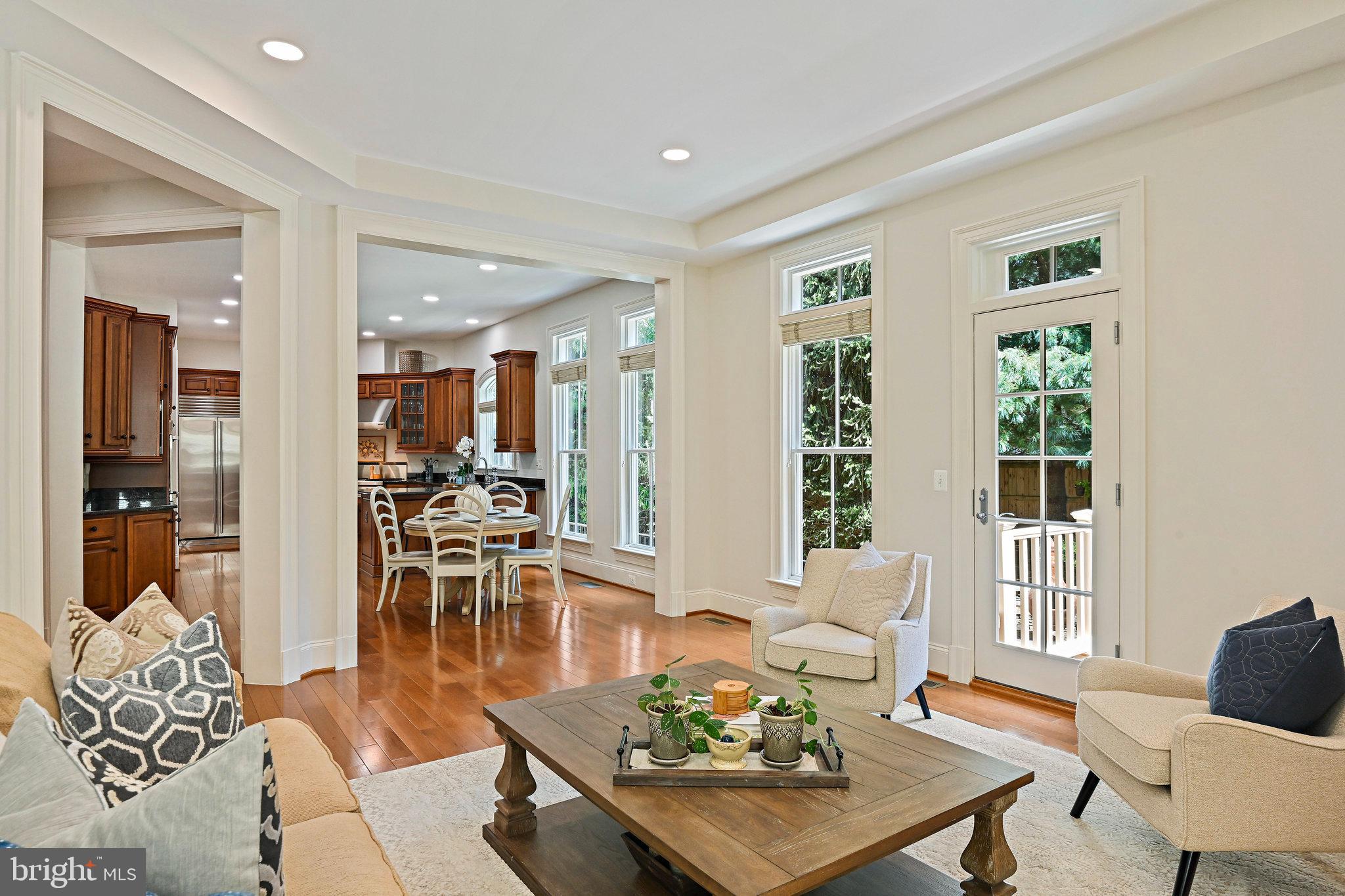 TYSONS CHASE - Residential