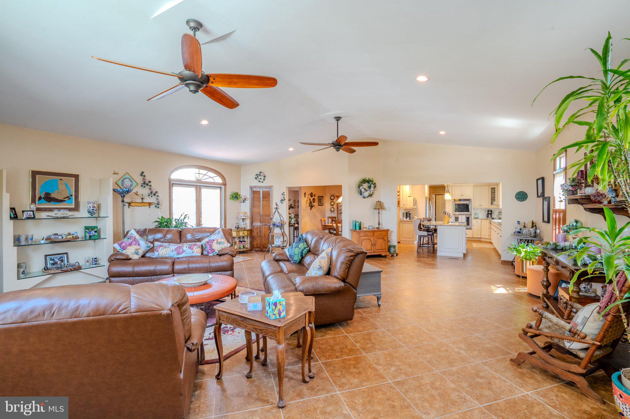 HIGHLAND PINES - Residential
