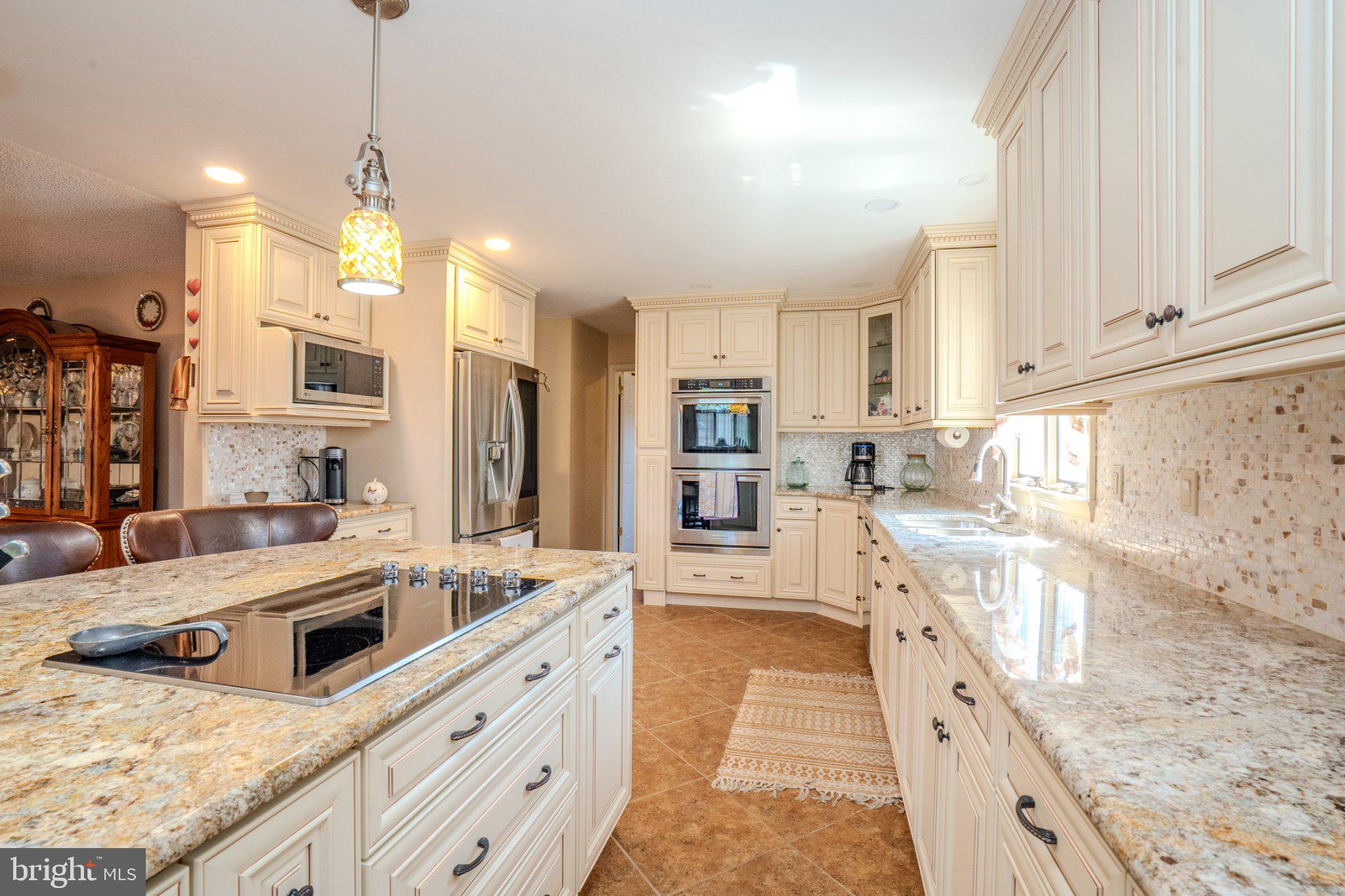 HIGHLAND PINES - Residential