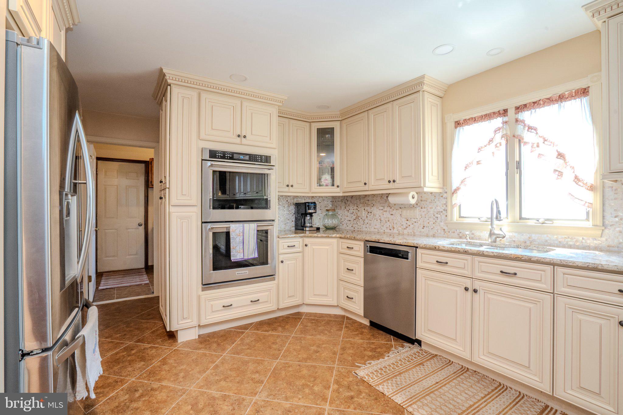 HIGHLAND PINES - Residential