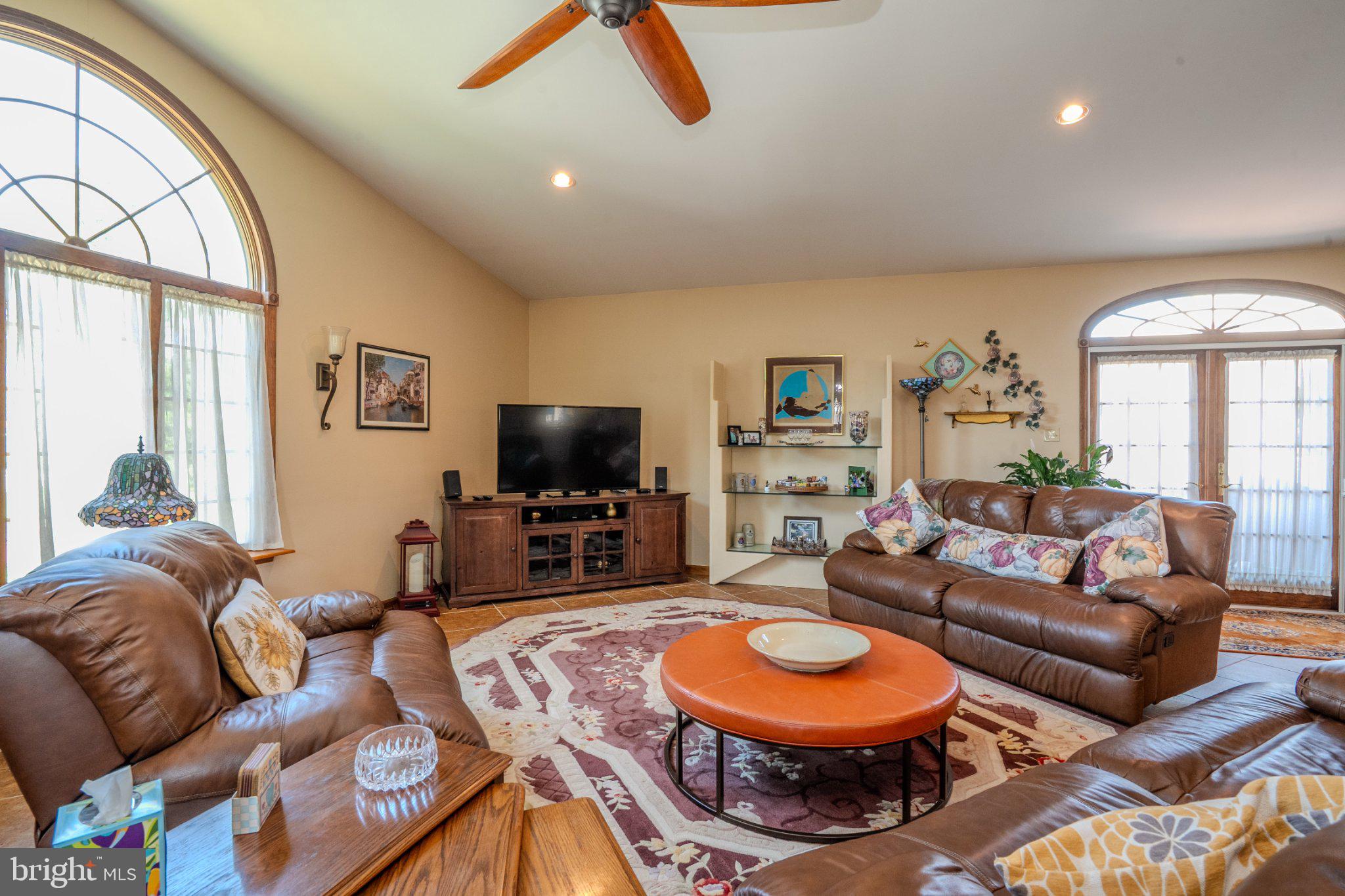 HIGHLAND PINES - Residential