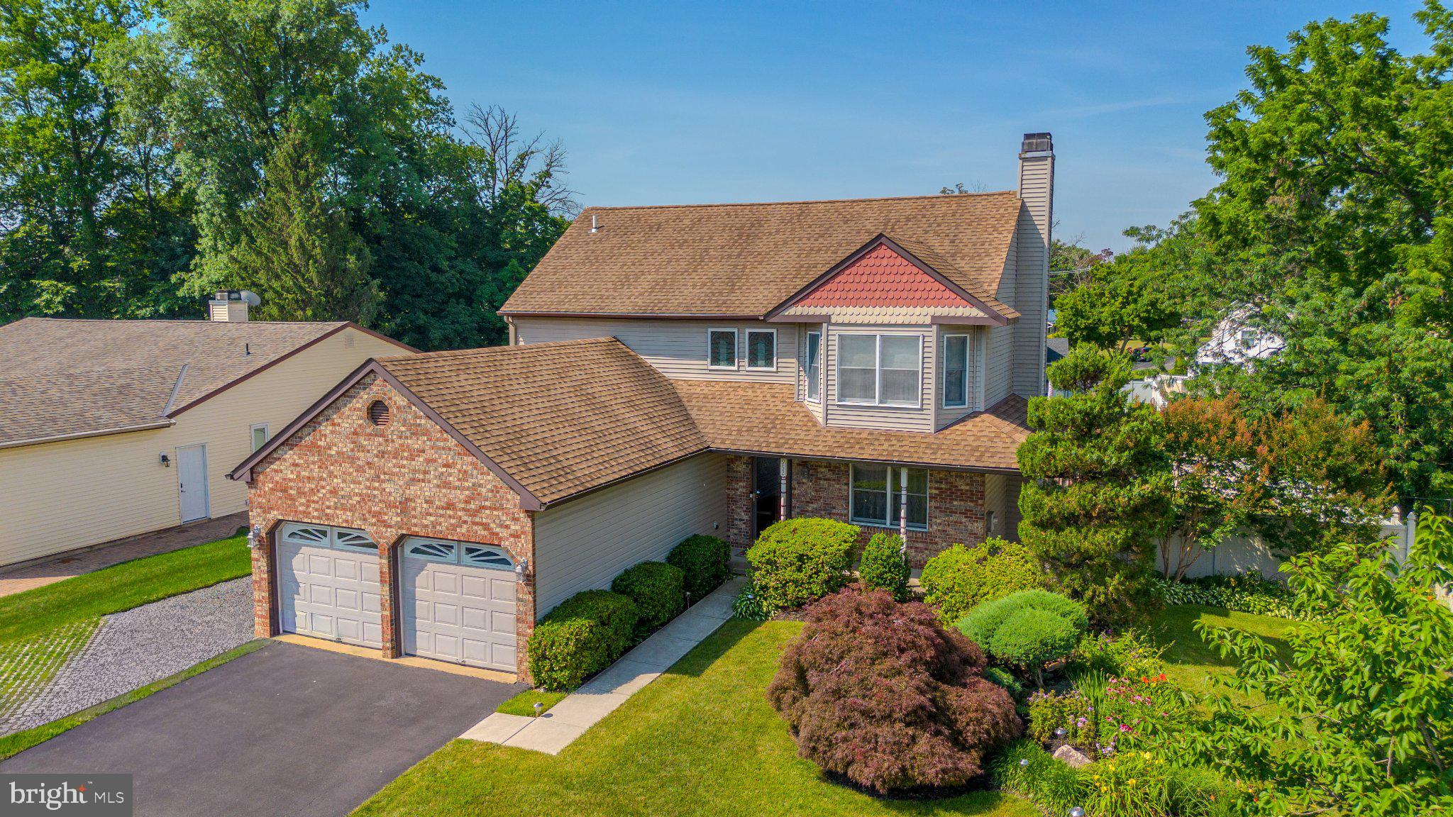 HIGHLAND PINES - Residential