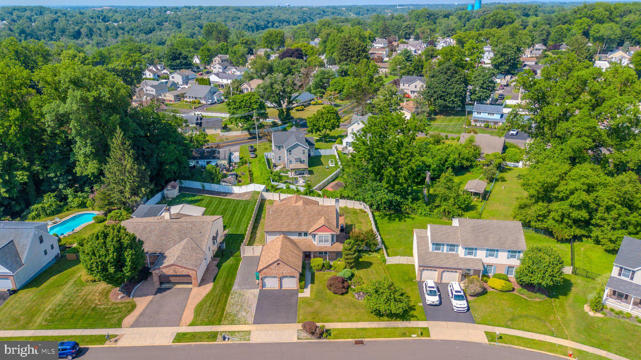 HIGHLAND PINES - Residential