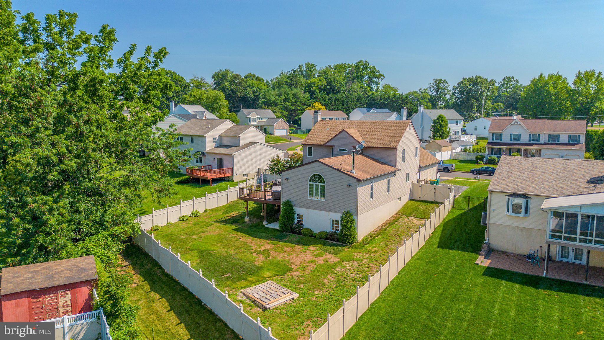 HIGHLAND PINES - Residential