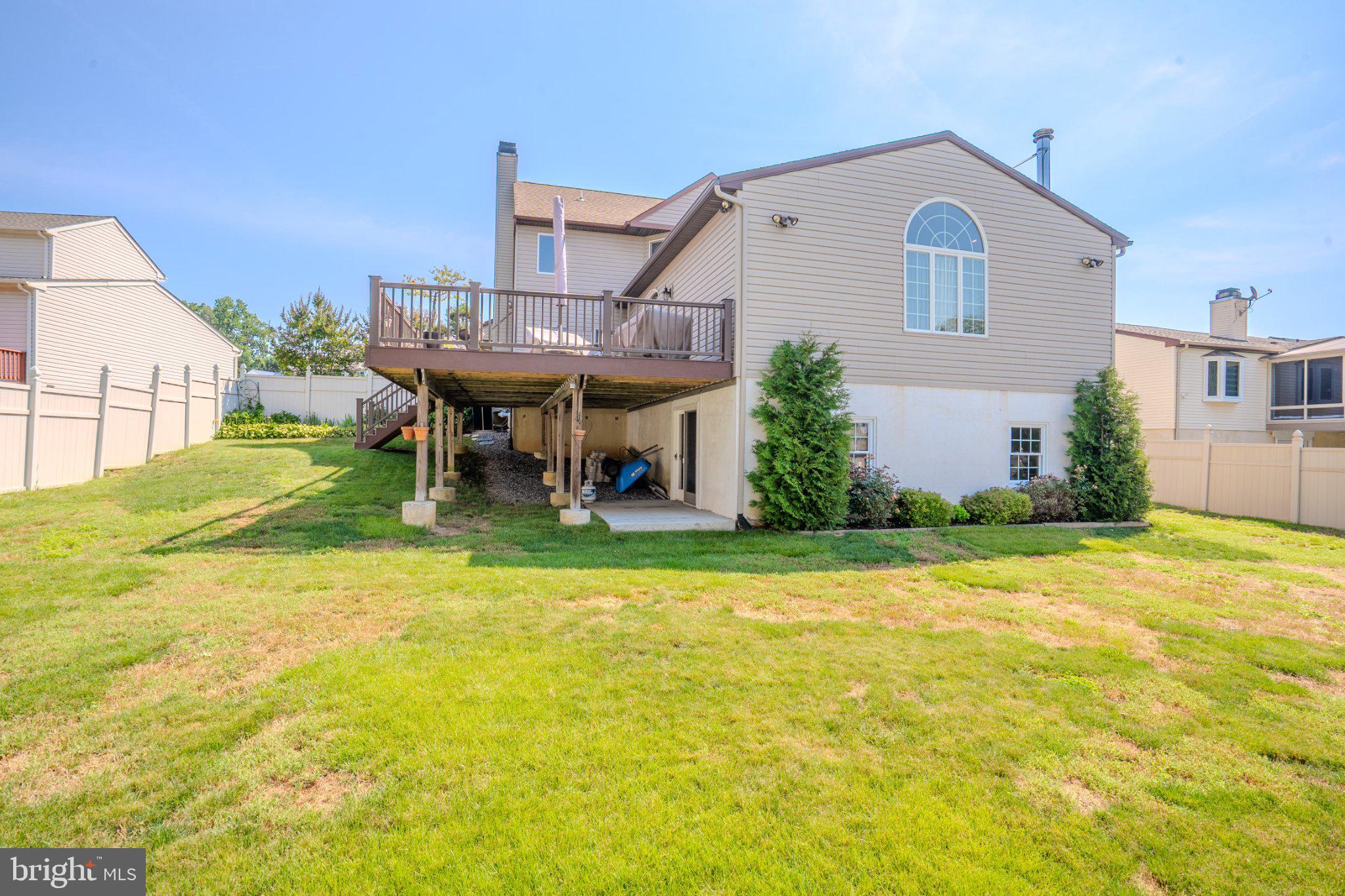 HIGHLAND PINES - Residential