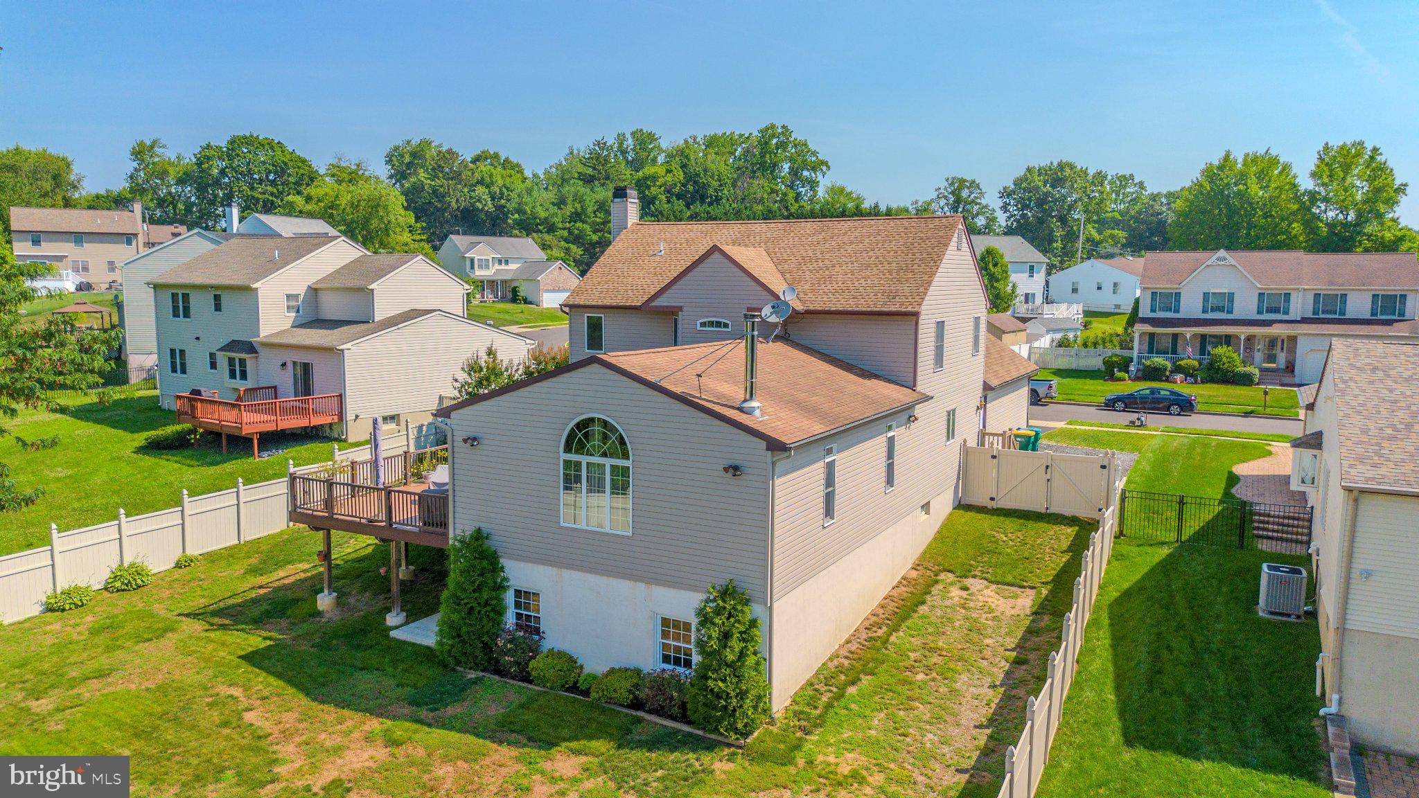 HIGHLAND PINES - Residential