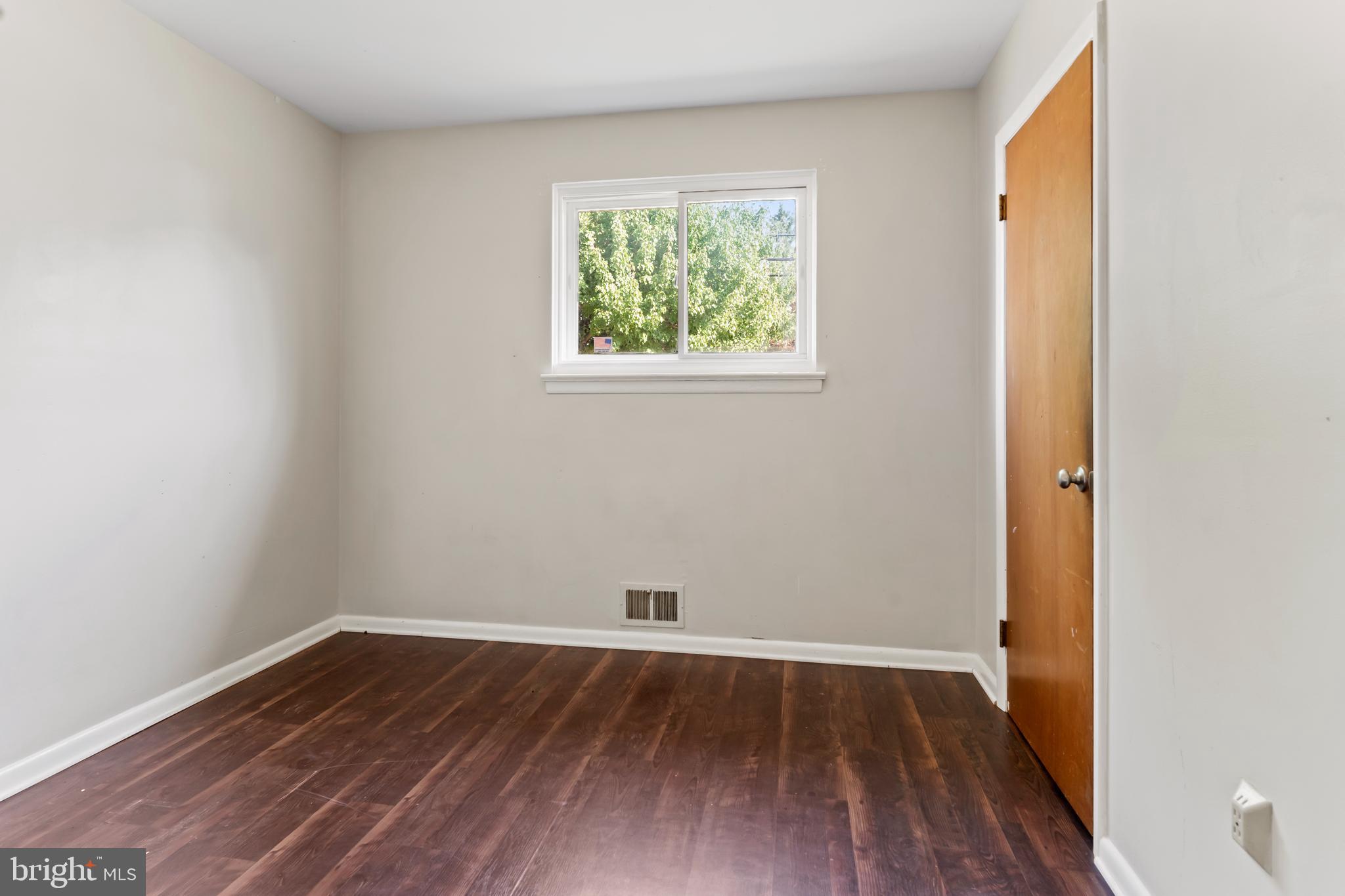 EAST PENNSBORO - Residential