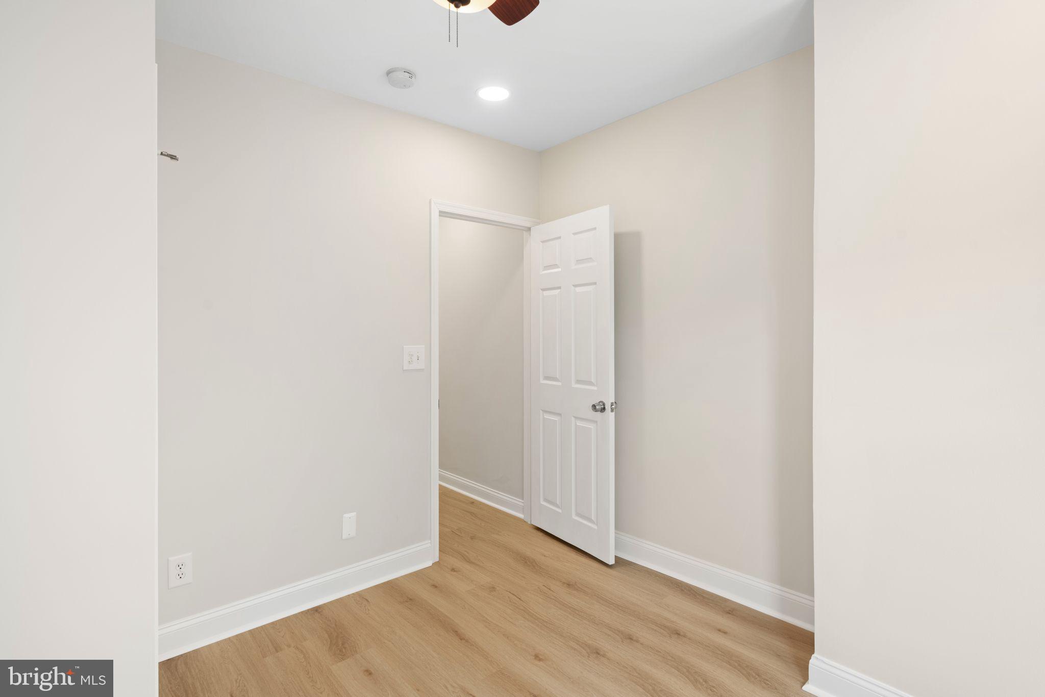 POINT BREEZE - Residential