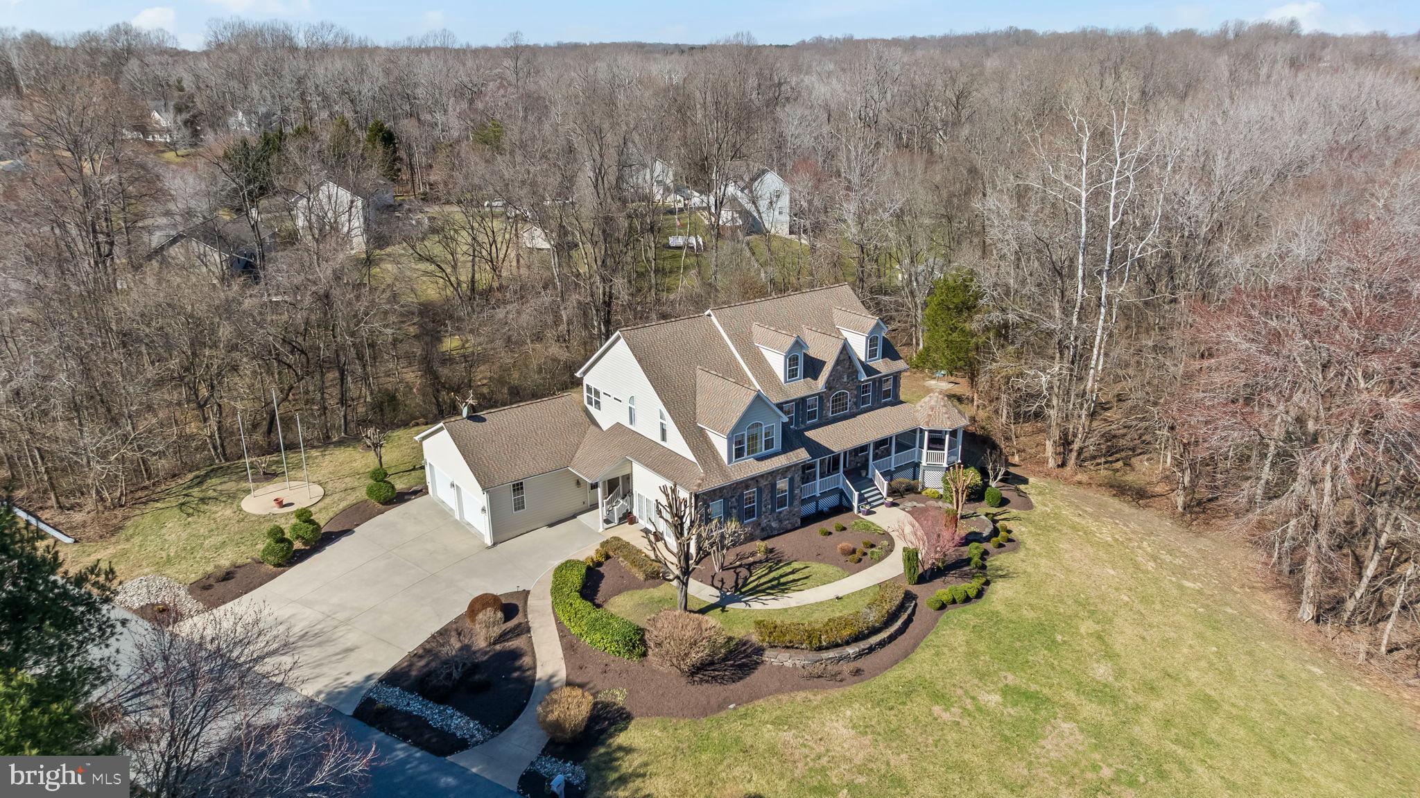 CROSS POINT - Residential
