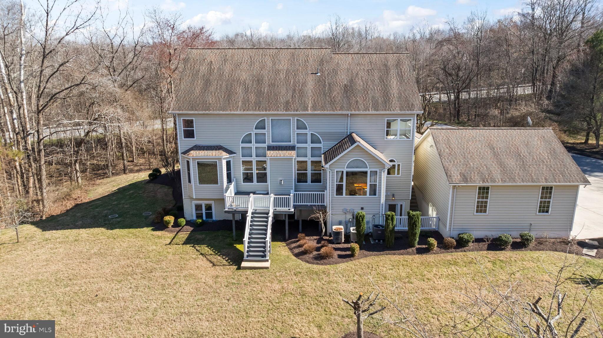 CROSS POINT - Residential