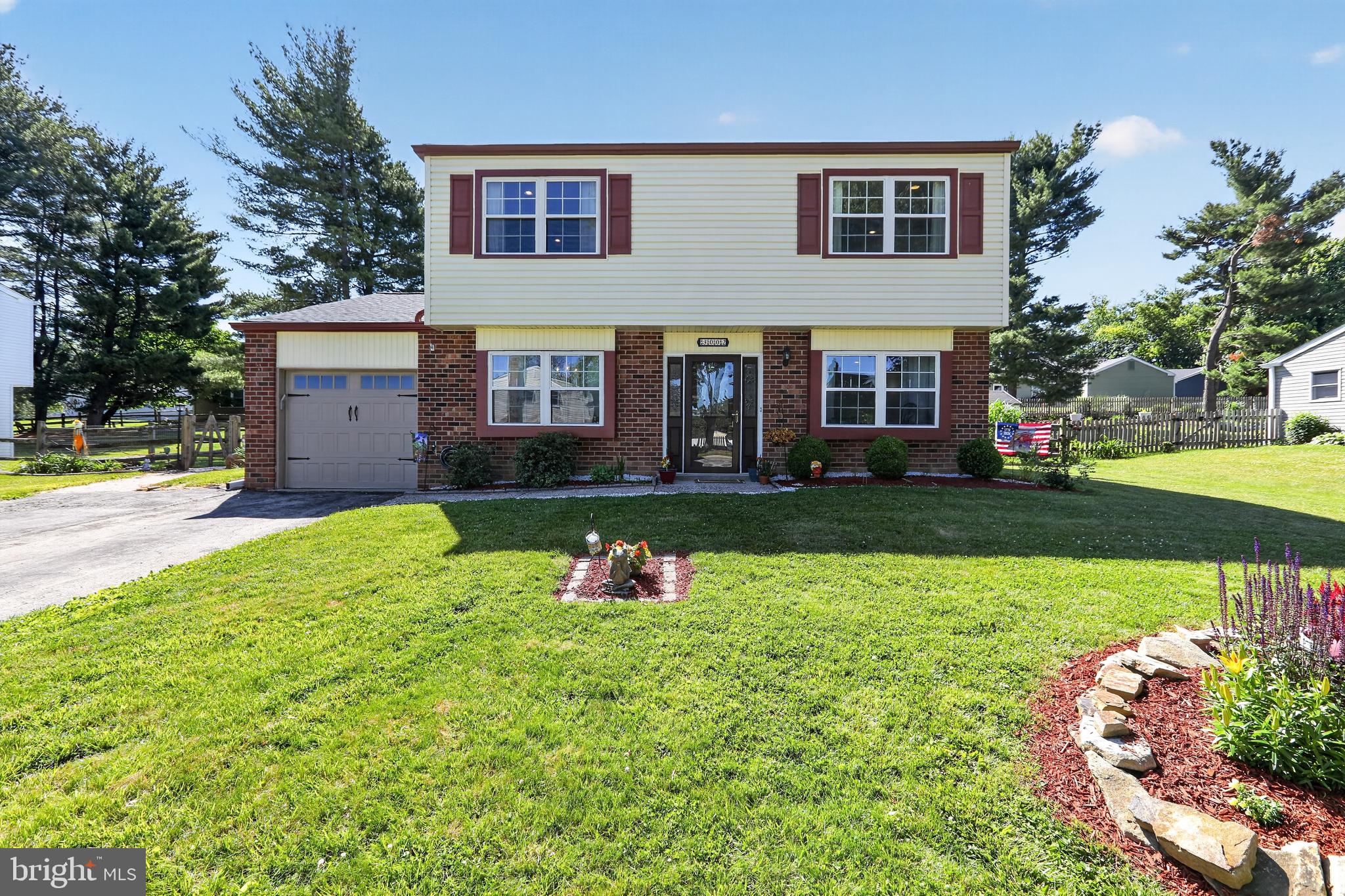 KIMBERLY KNOLL - Residential