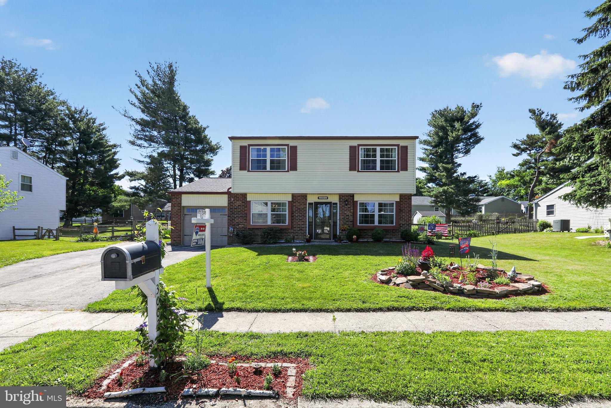 KIMBERLY KNOLL - Residential