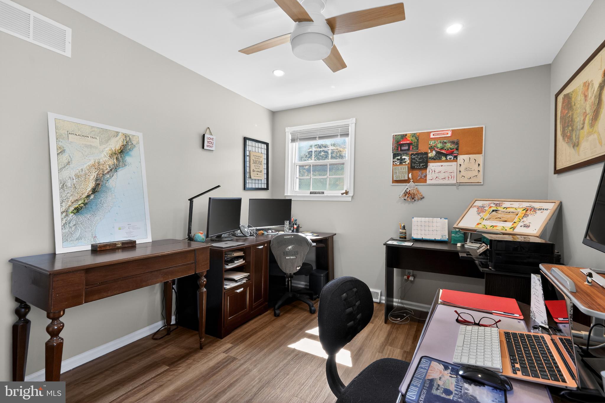 KIMBERLY KNOLL - Residential