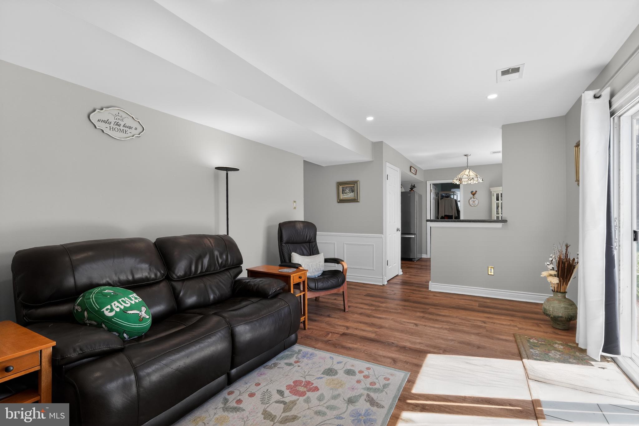 KIMBERLY KNOLL - Residential