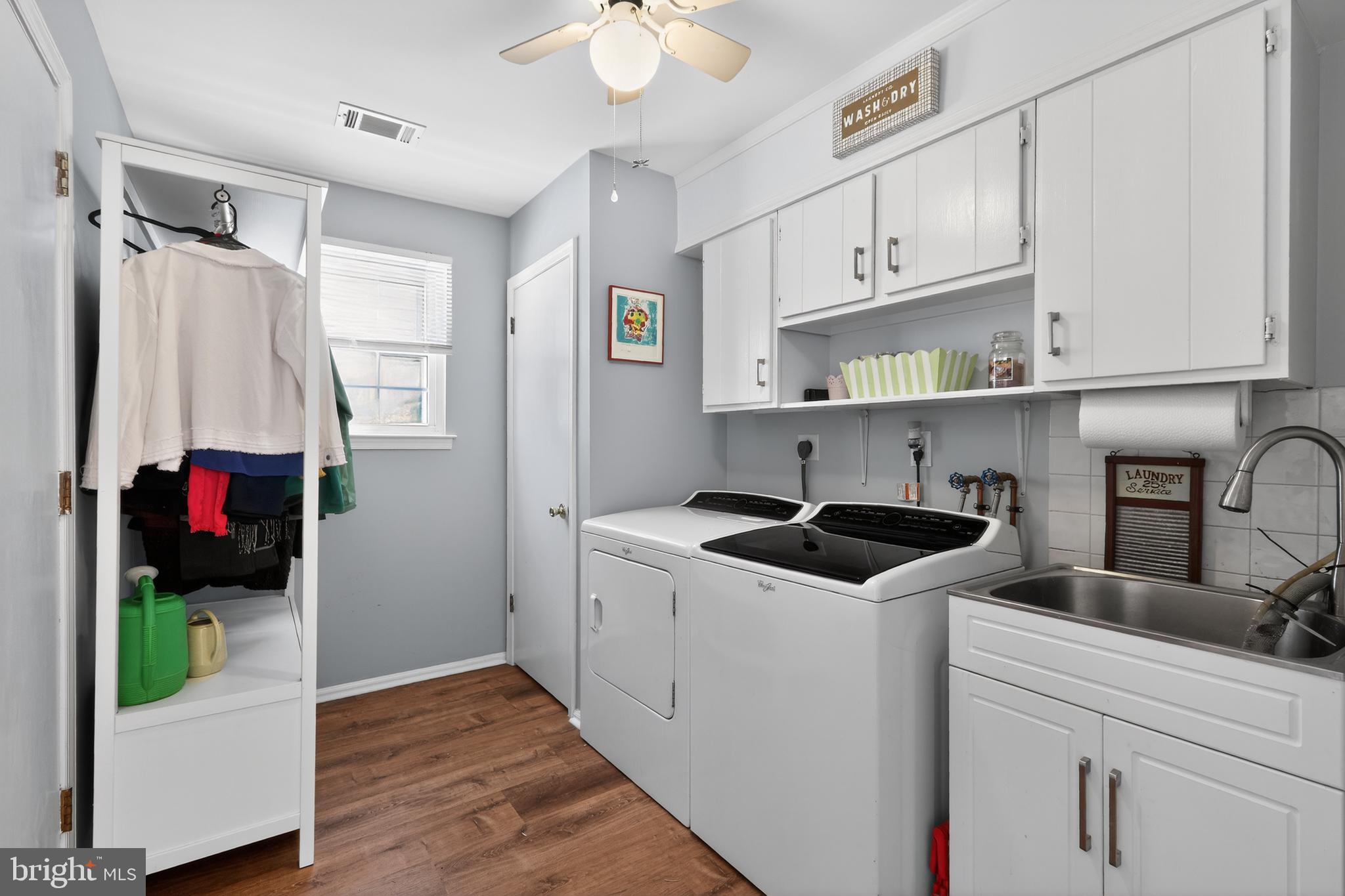 KIMBERLY KNOLL - Residential