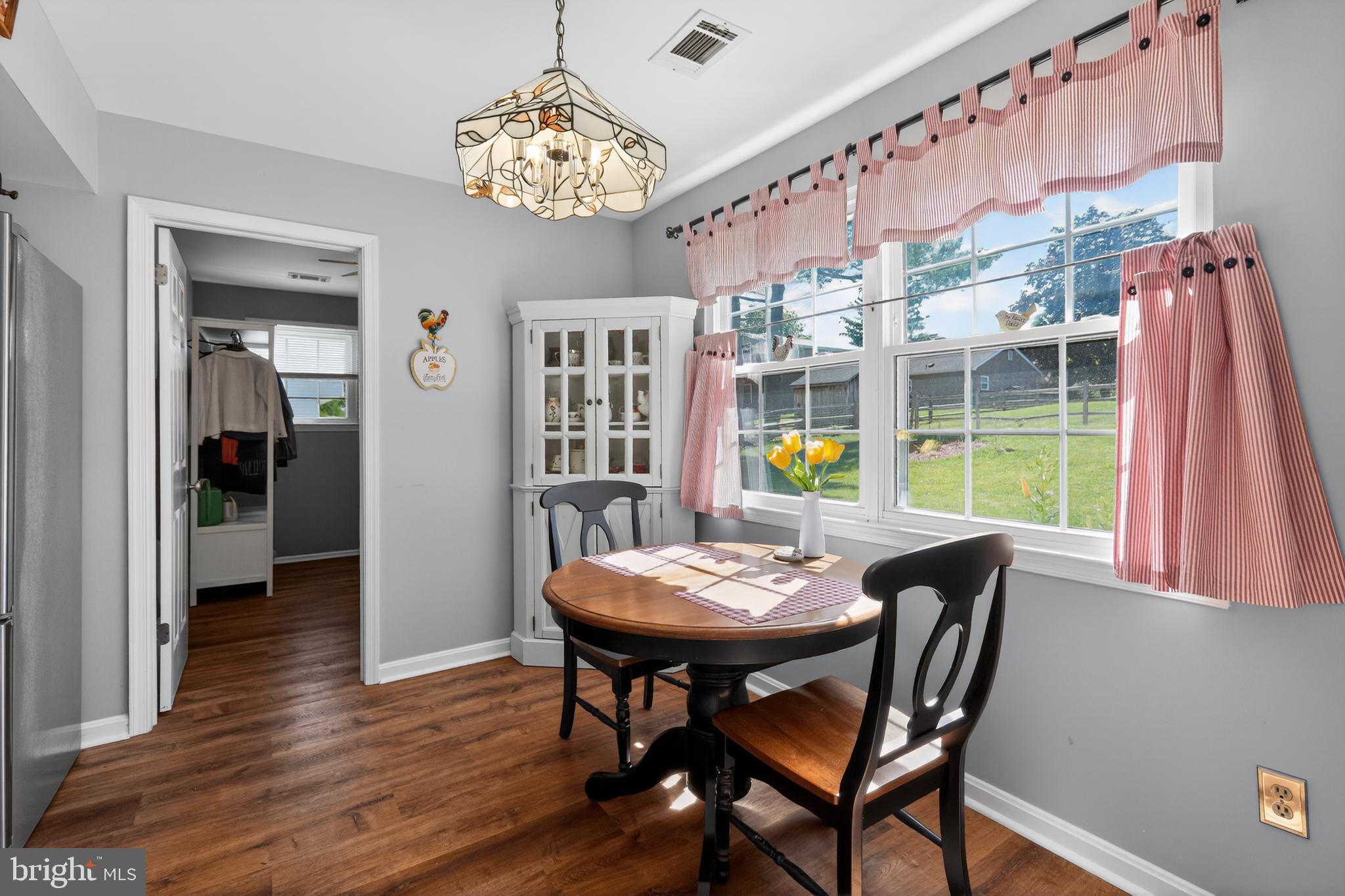 KIMBERLY KNOLL - Residential