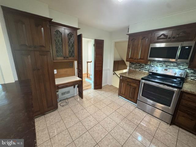 CEDAR CLIFF MANOR - Residential