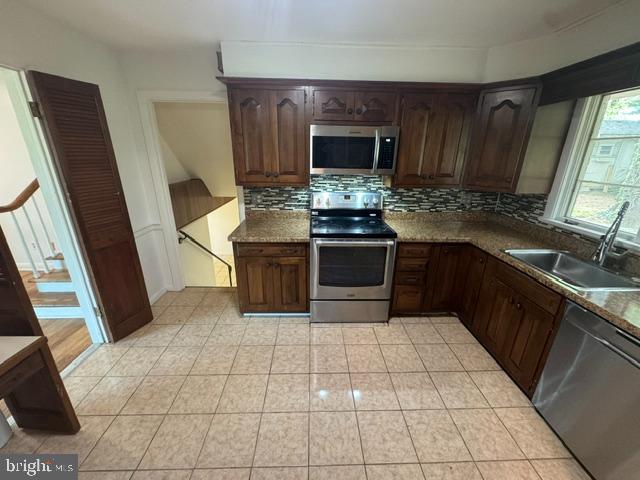 CEDAR CLIFF MANOR - Residential