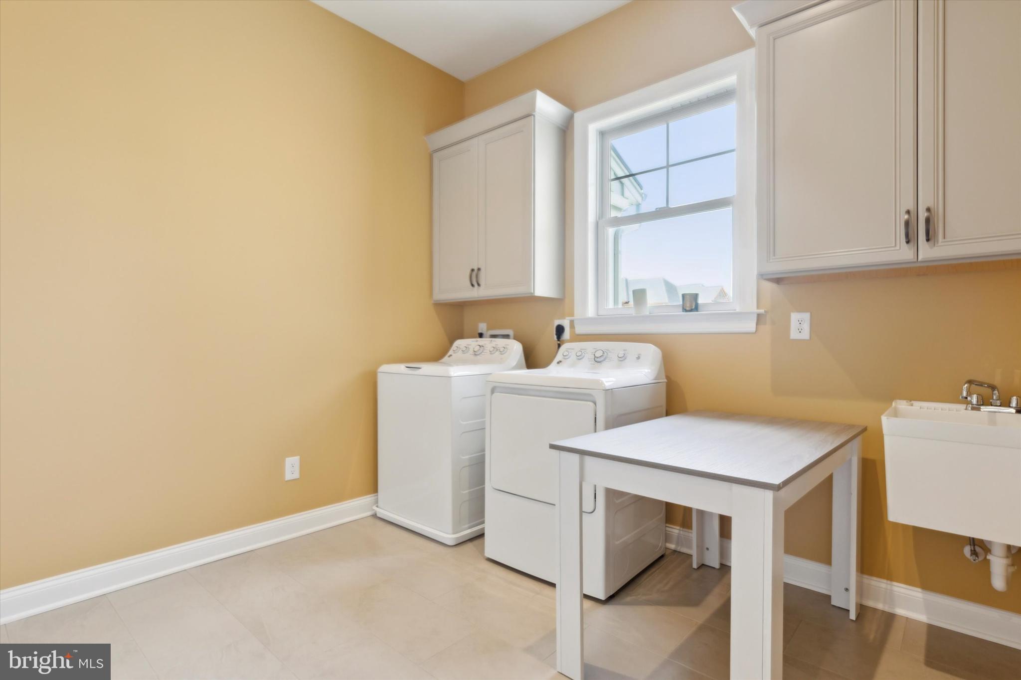IRONSTONE AT BLUE BELL - Residential