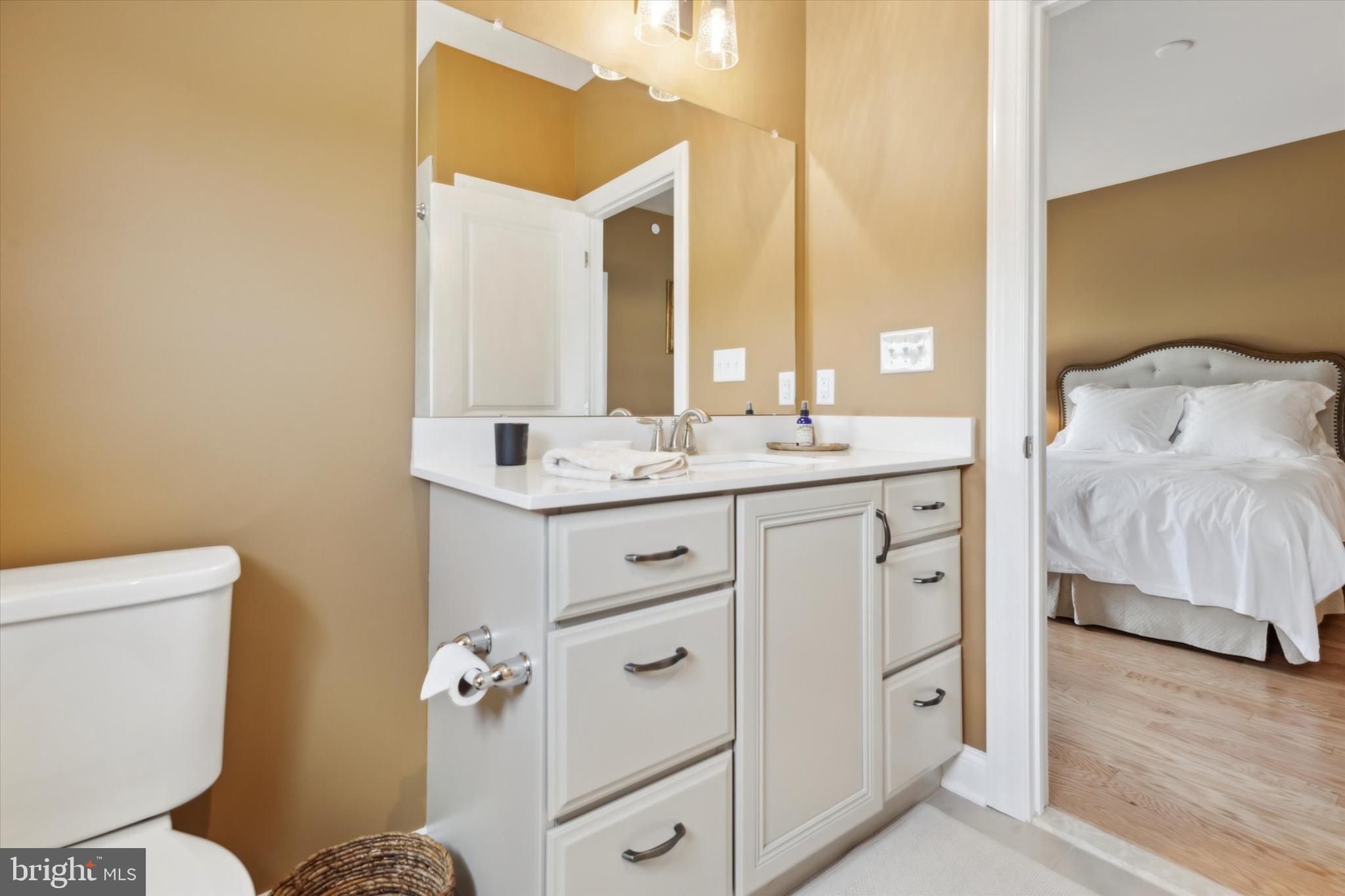 IRONSTONE AT BLUE BELL - Residential