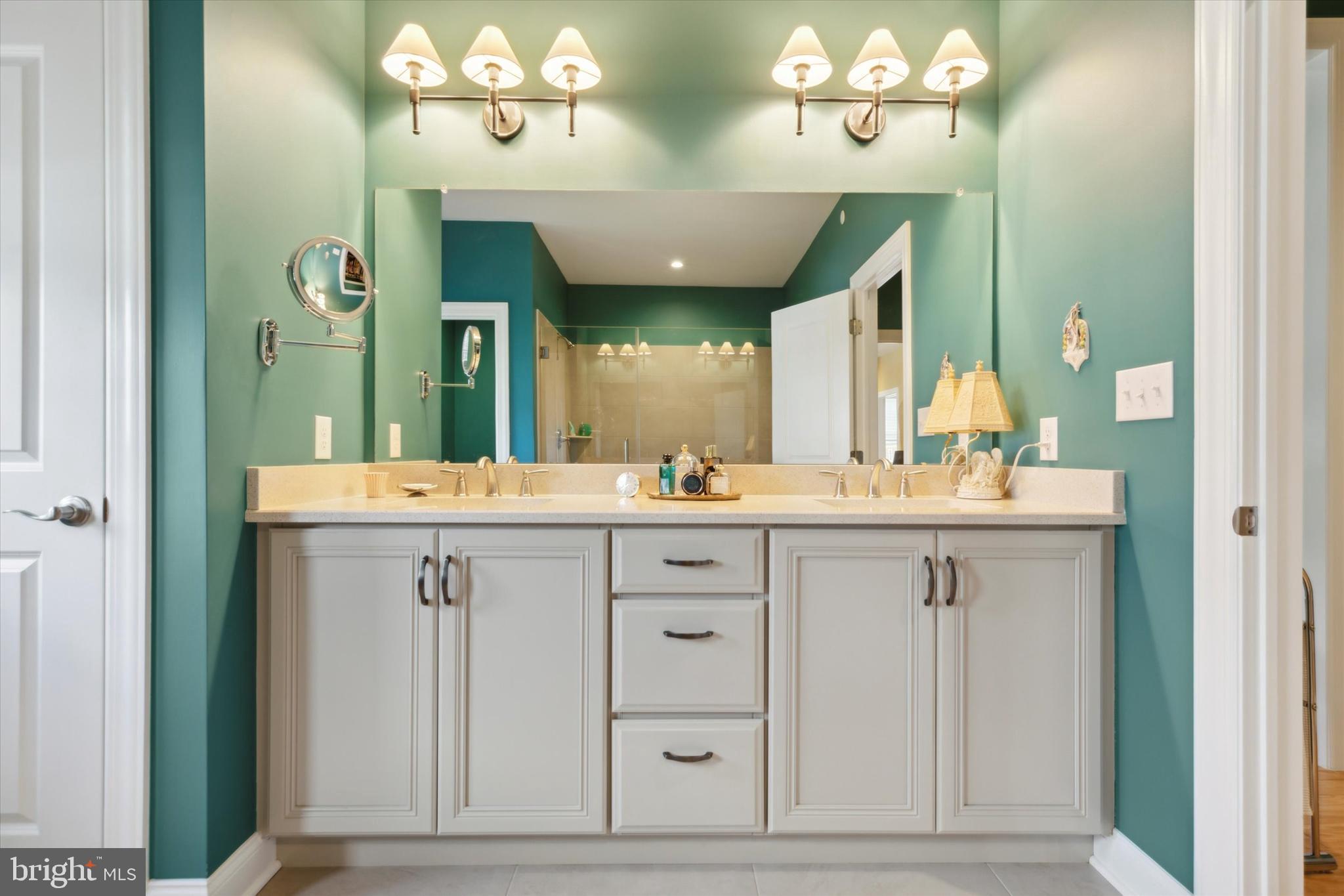 IRONSTONE AT BLUE BELL - Residential