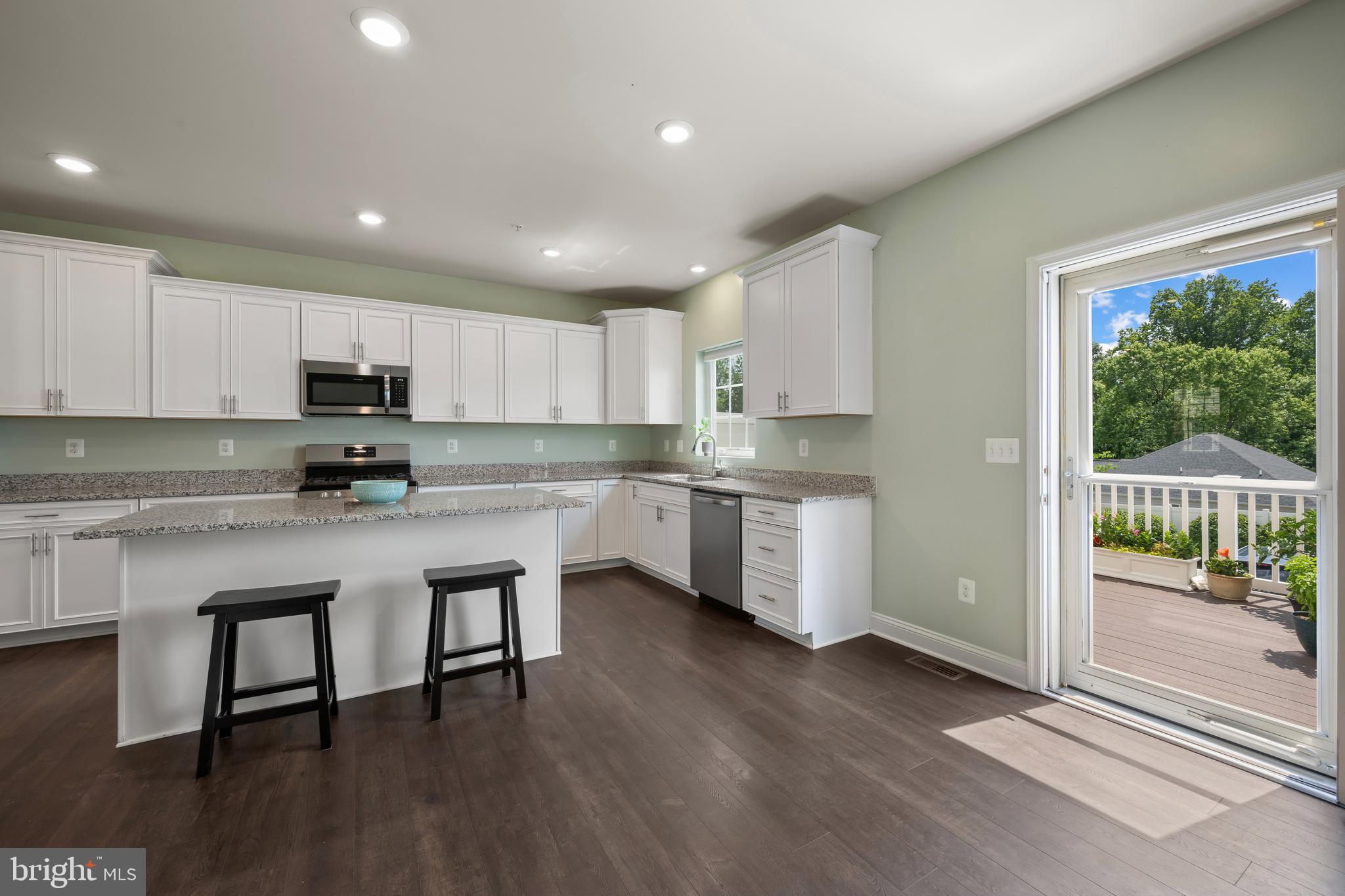PERRY HALL - Residential