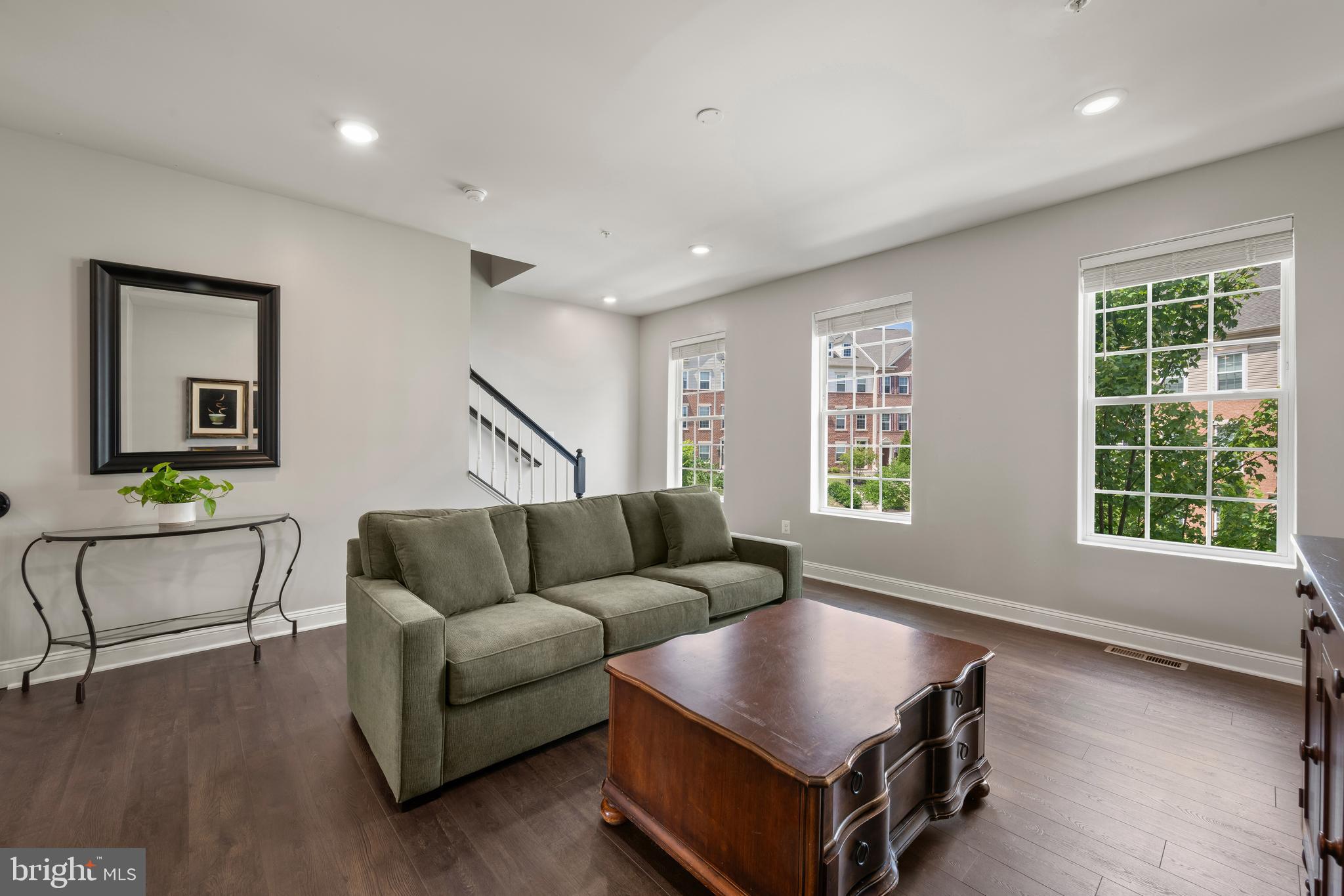 PERRY HALL - Residential