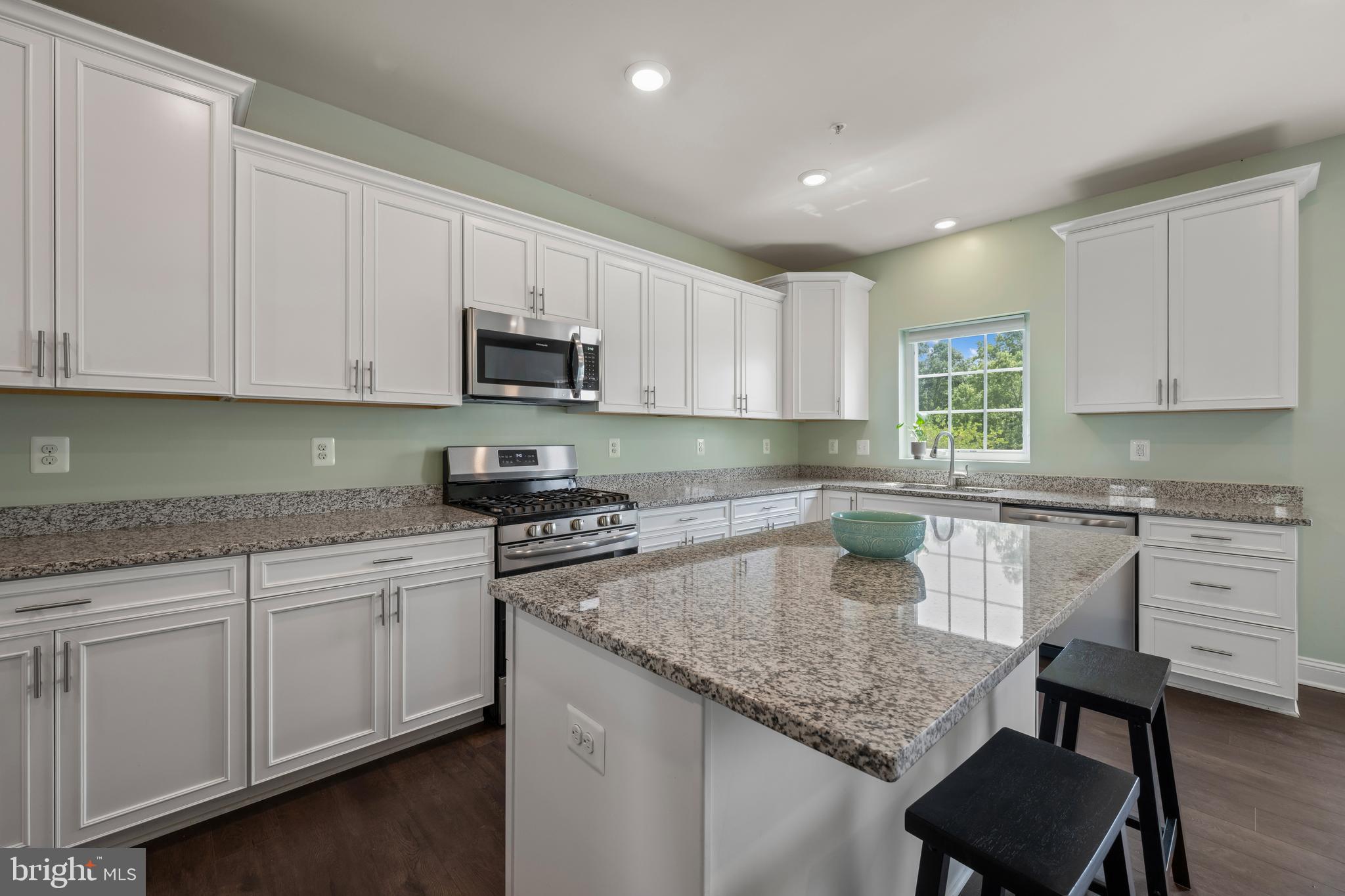 PERRY HALL - Residential