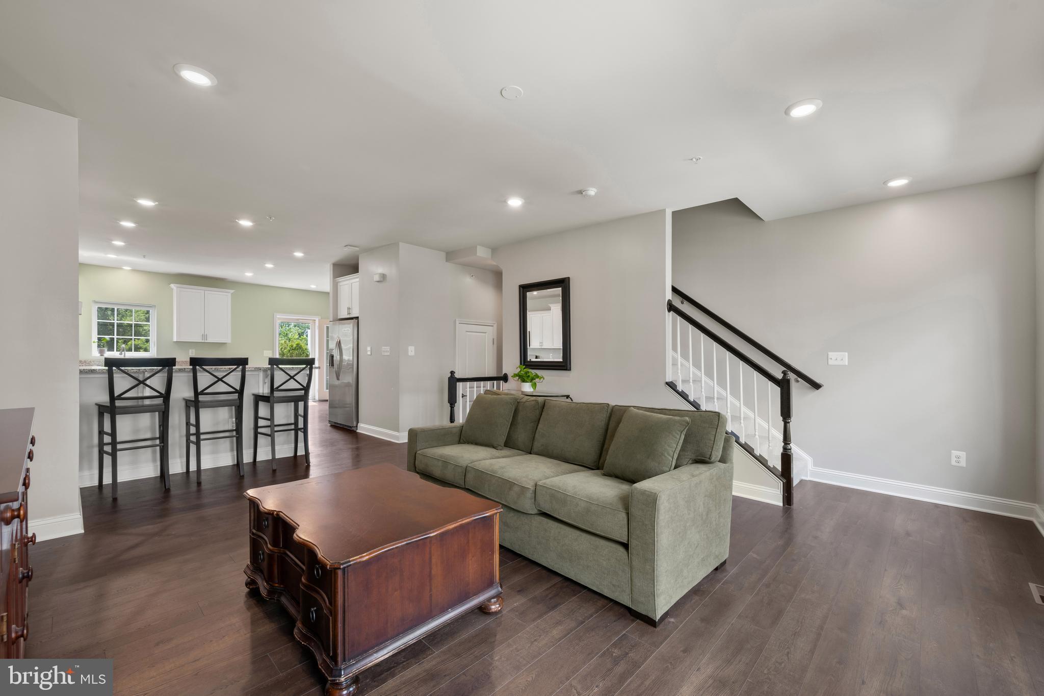 PERRY HALL - Residential
