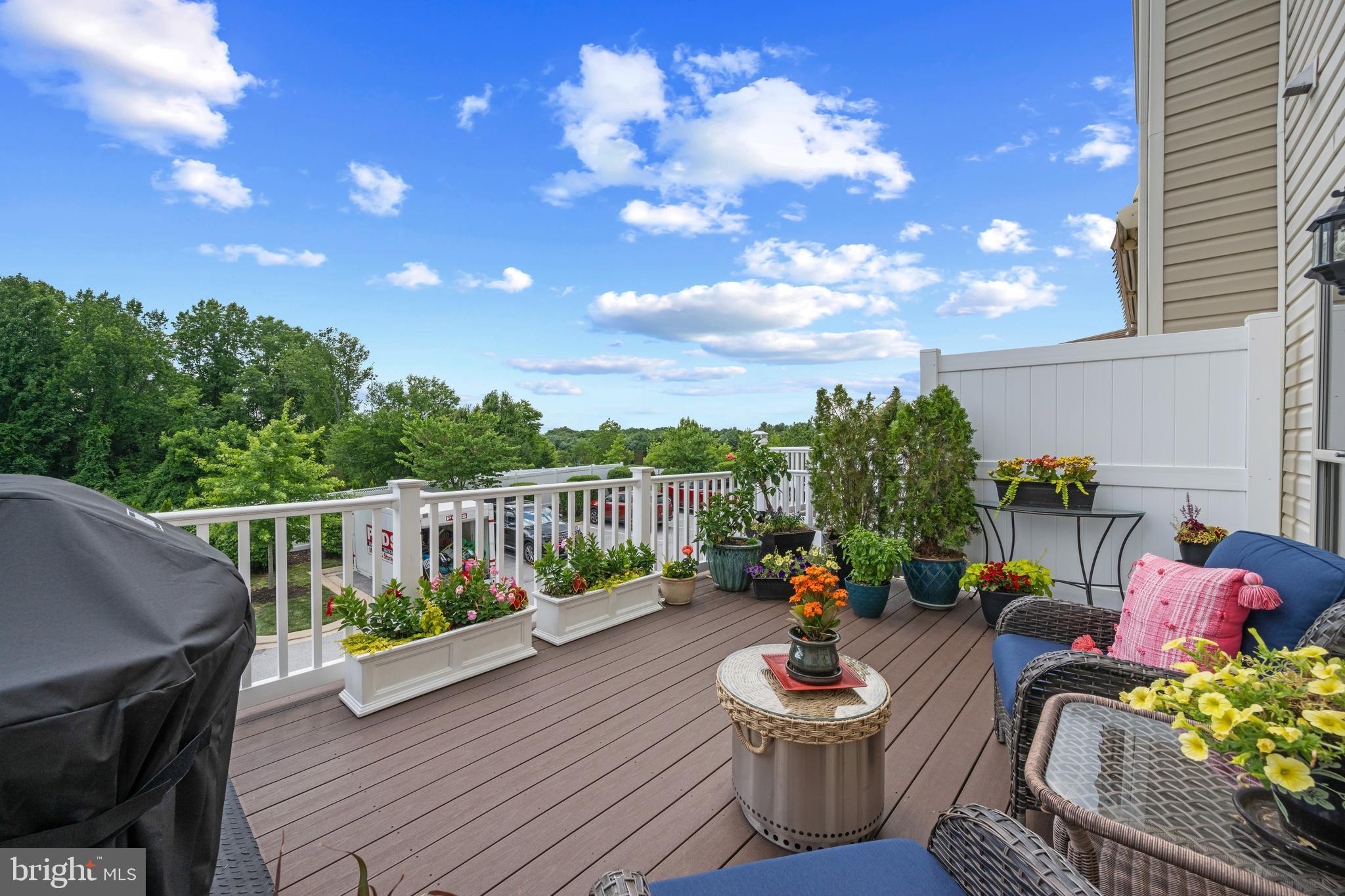 PERRY HALL - Residential