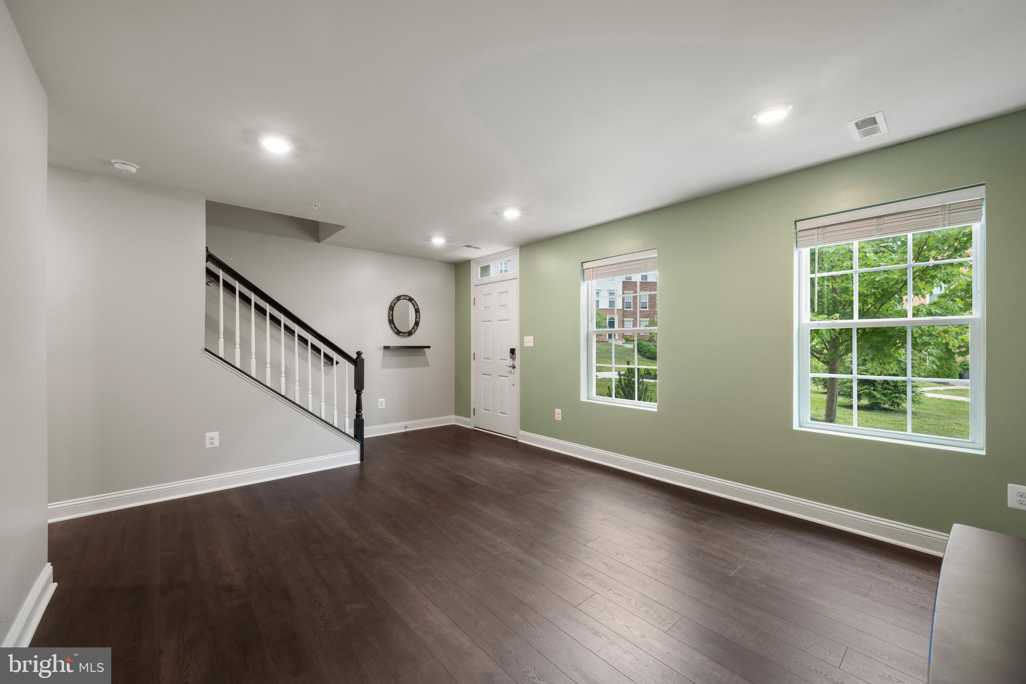 PERRY HALL - Residential