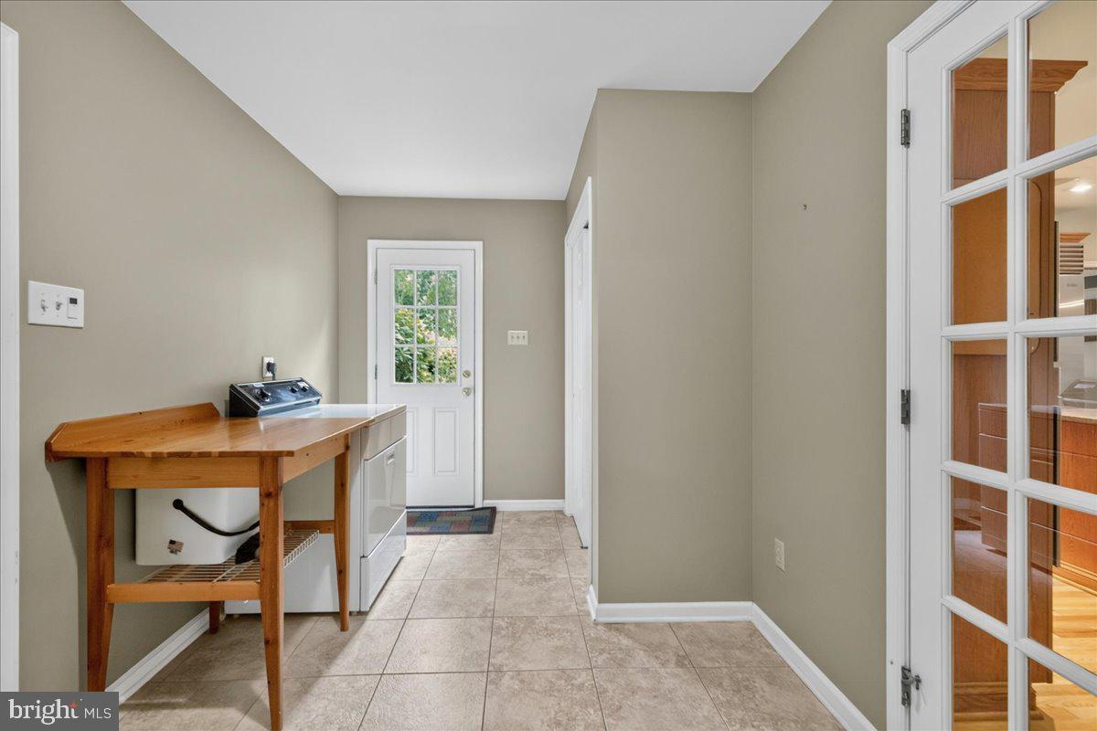 HUNTERS CROSSING - Residential