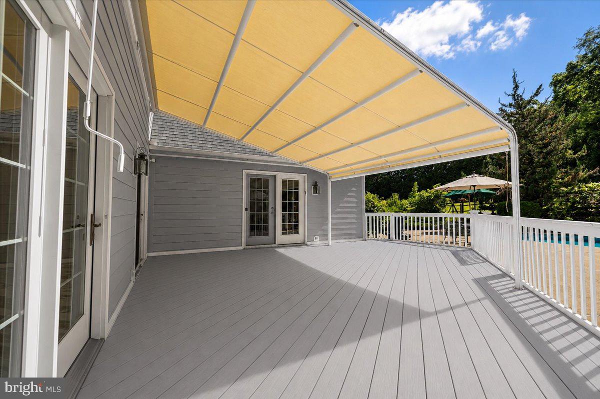 HUNTERS CROSSING - Residential