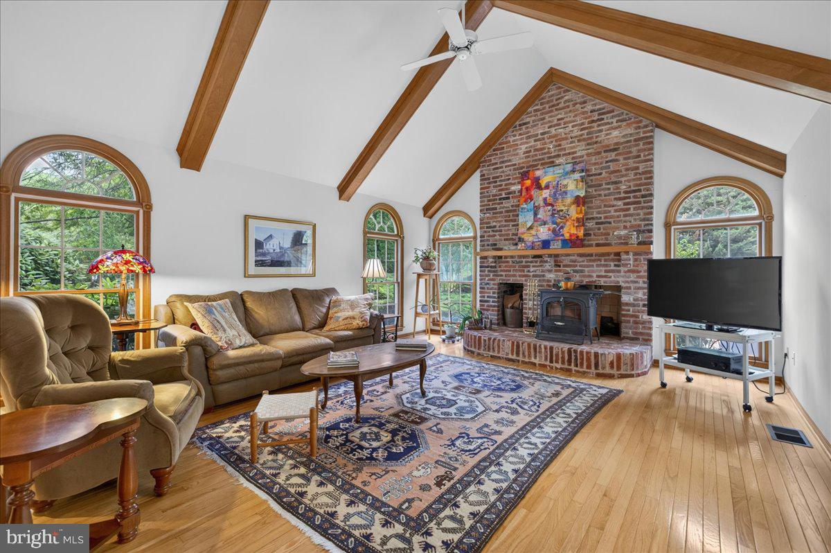 HUNTERS CROSSING - Residential