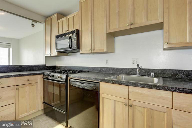 WILLOUGHBY OF CHEVY CHASE - Residential Lease
