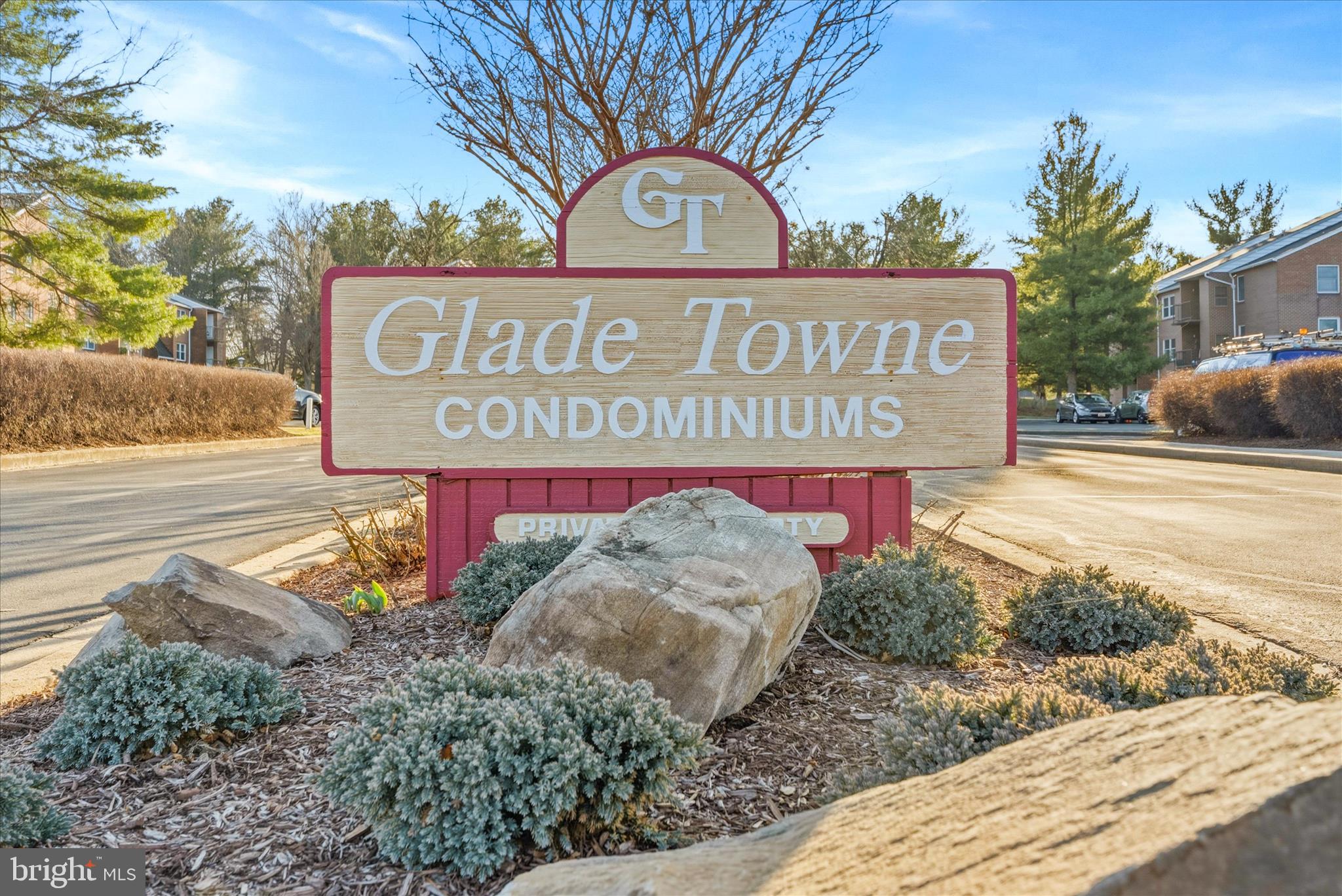 GLADE TOWN - Residential