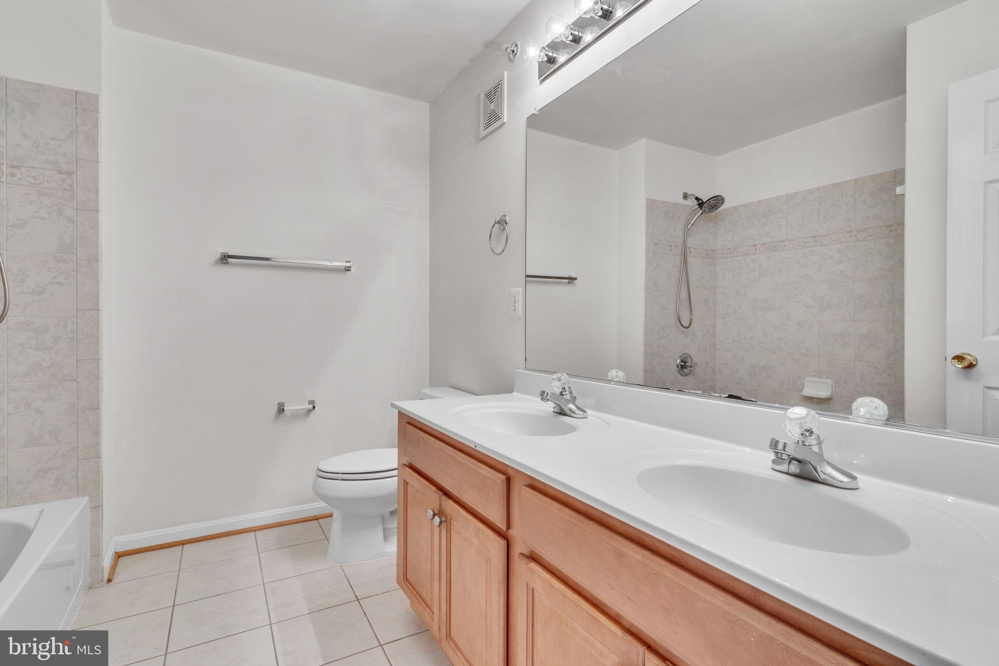 POWELLS RUN VILLAGE COND - Residential