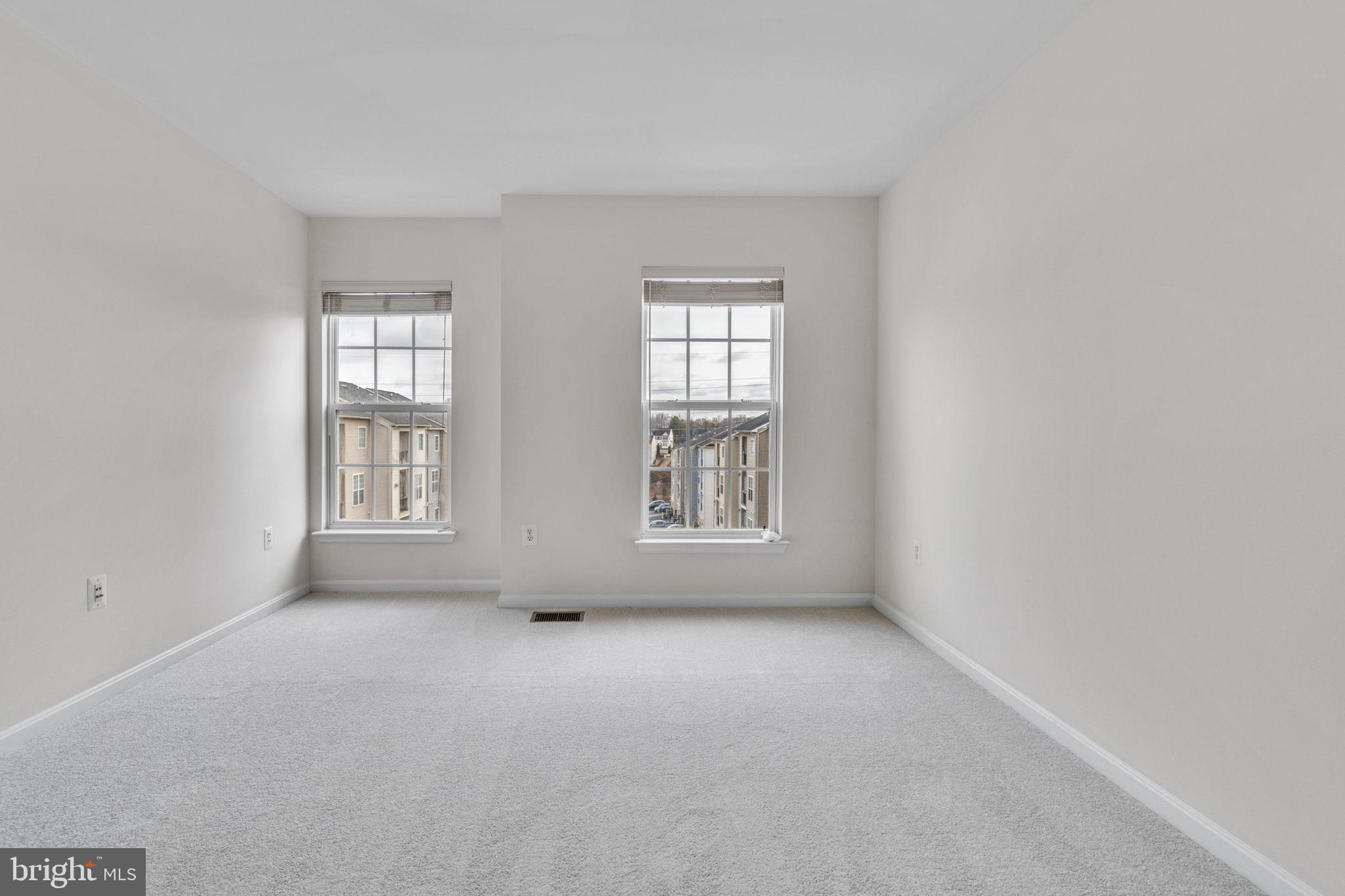 POWELLS RUN VILLAGE COND - Residential