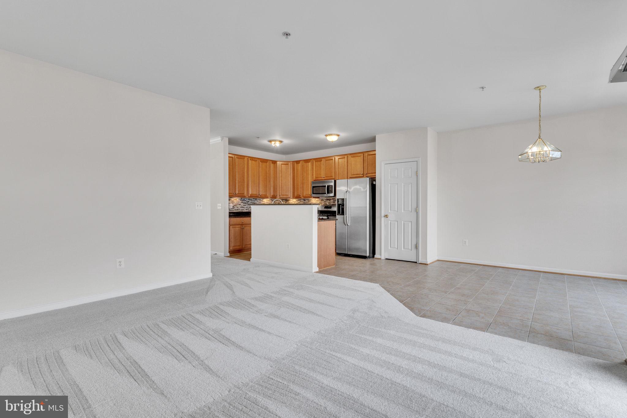 POWELLS RUN VILLAGE COND - Residential
